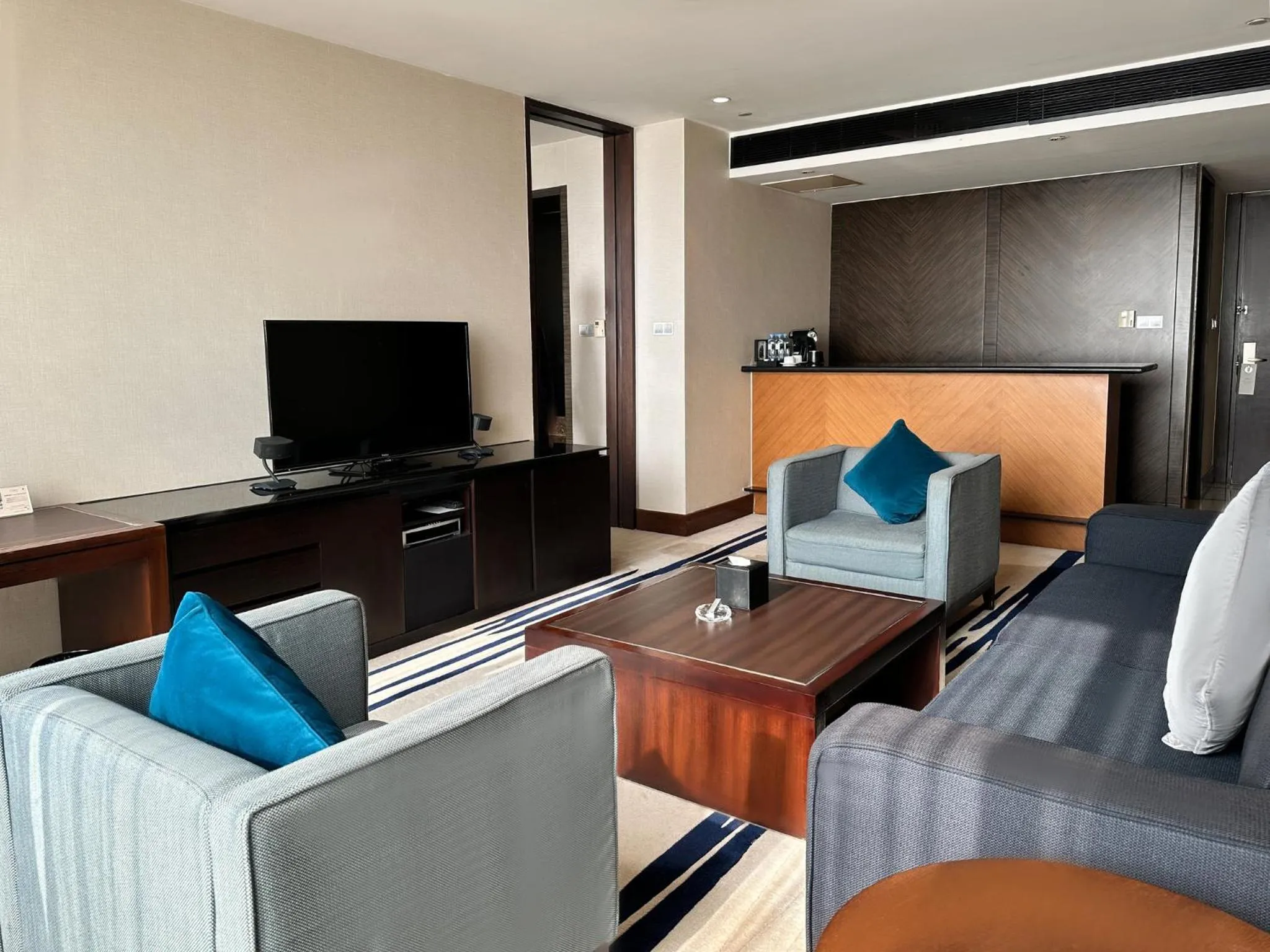 Photo of the whole room in InterContinental Qingdao by IHG l Inside the Olympic Sailing Center l May Fourth Square