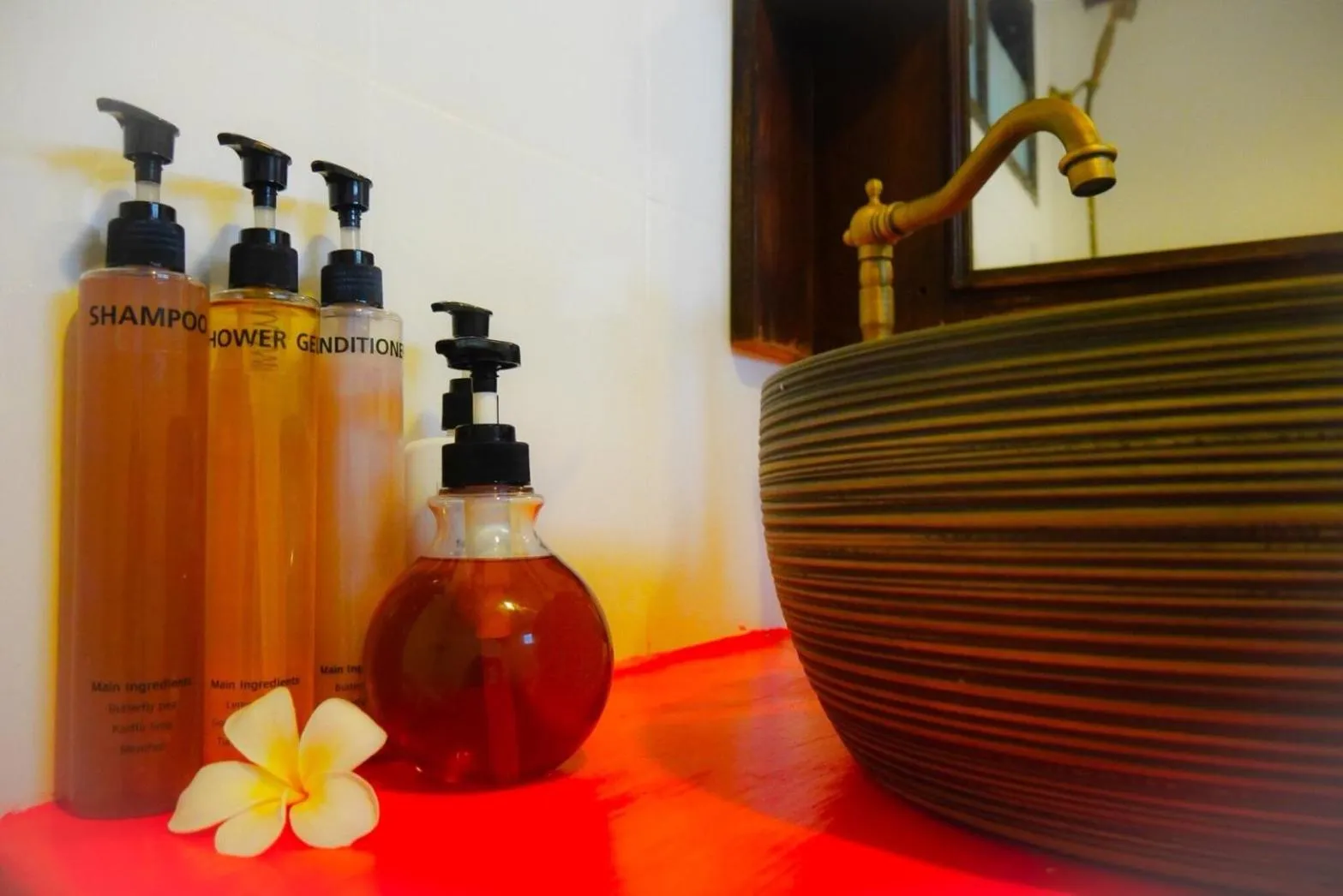 Shower in Zama Resort Koh Phangan