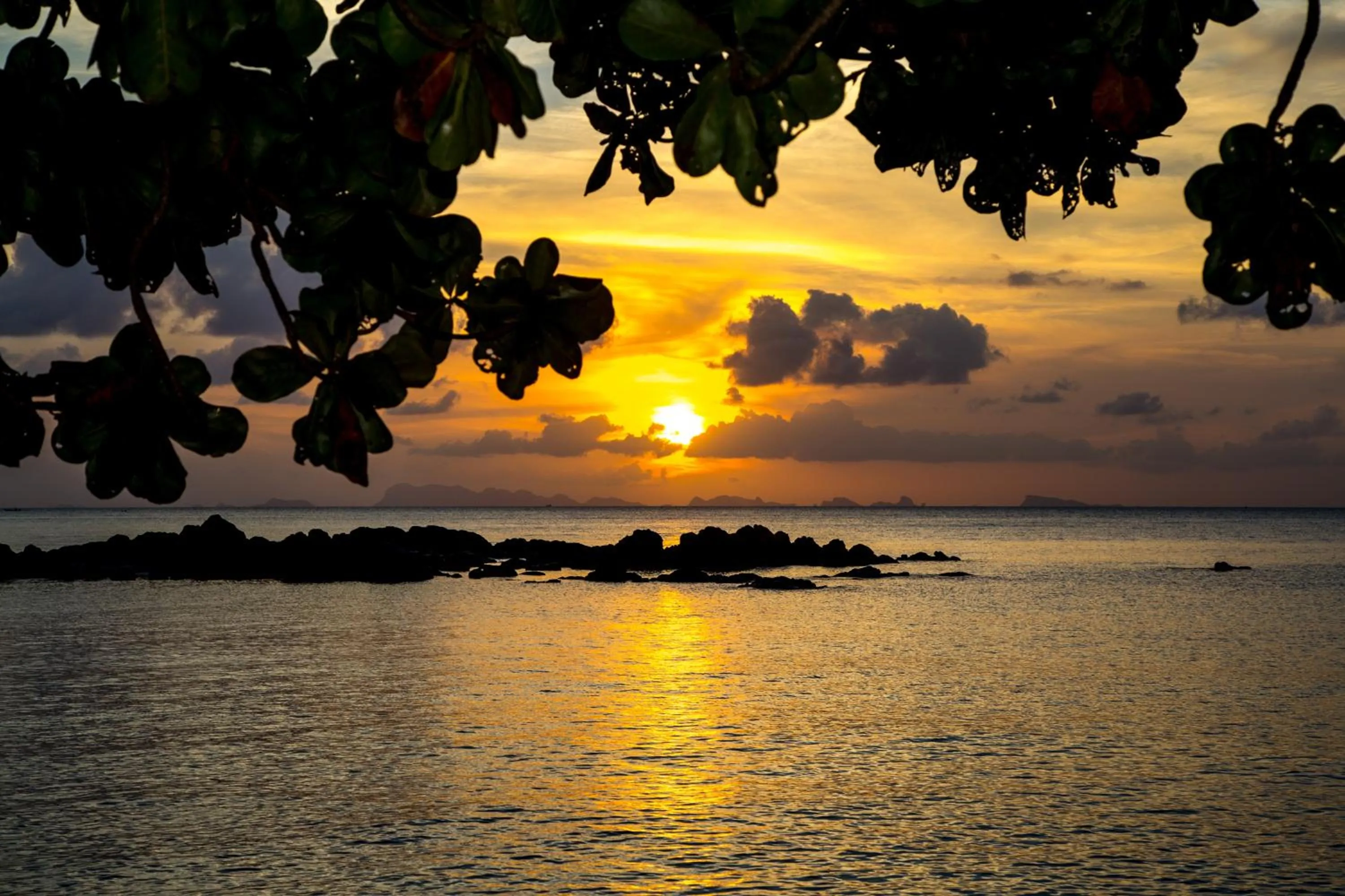 Sunset in Zama Resort Koh Phangan