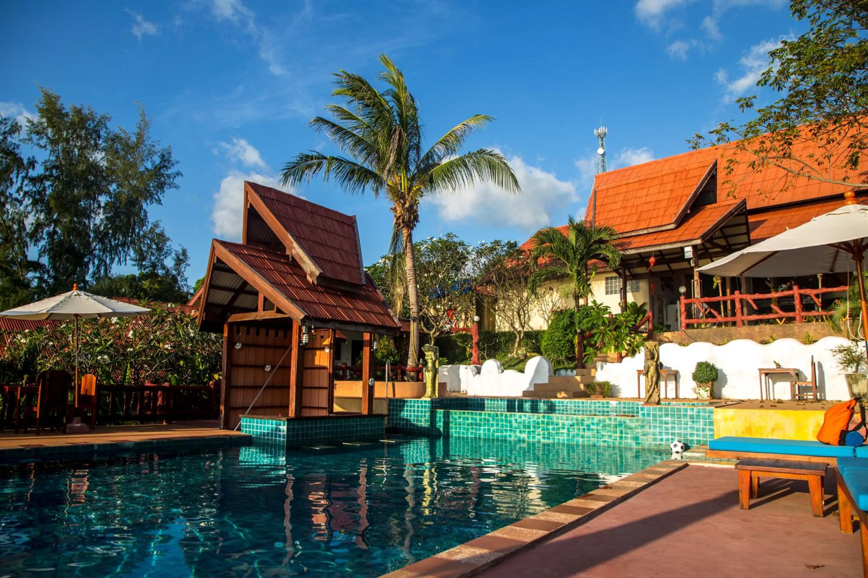 Swimming pool in Zama Resort Koh Phangan