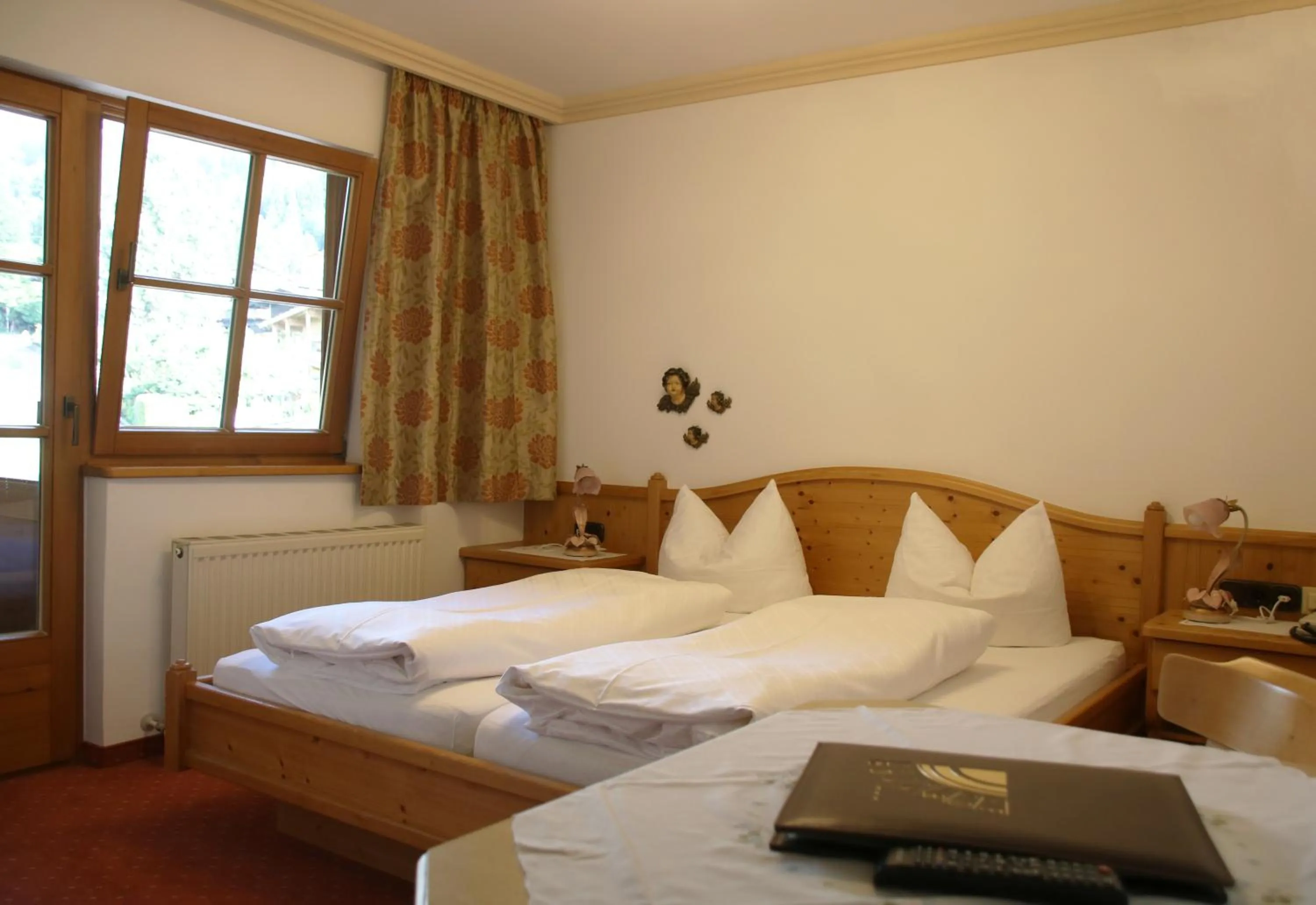 Bedroom in Pension Sonnhof