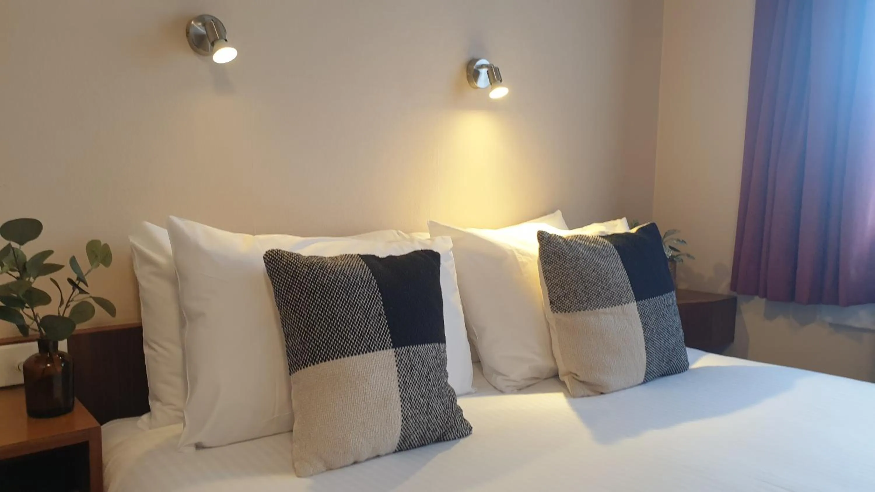 Bedroom, Bed in Katoomba Town Centre Motel