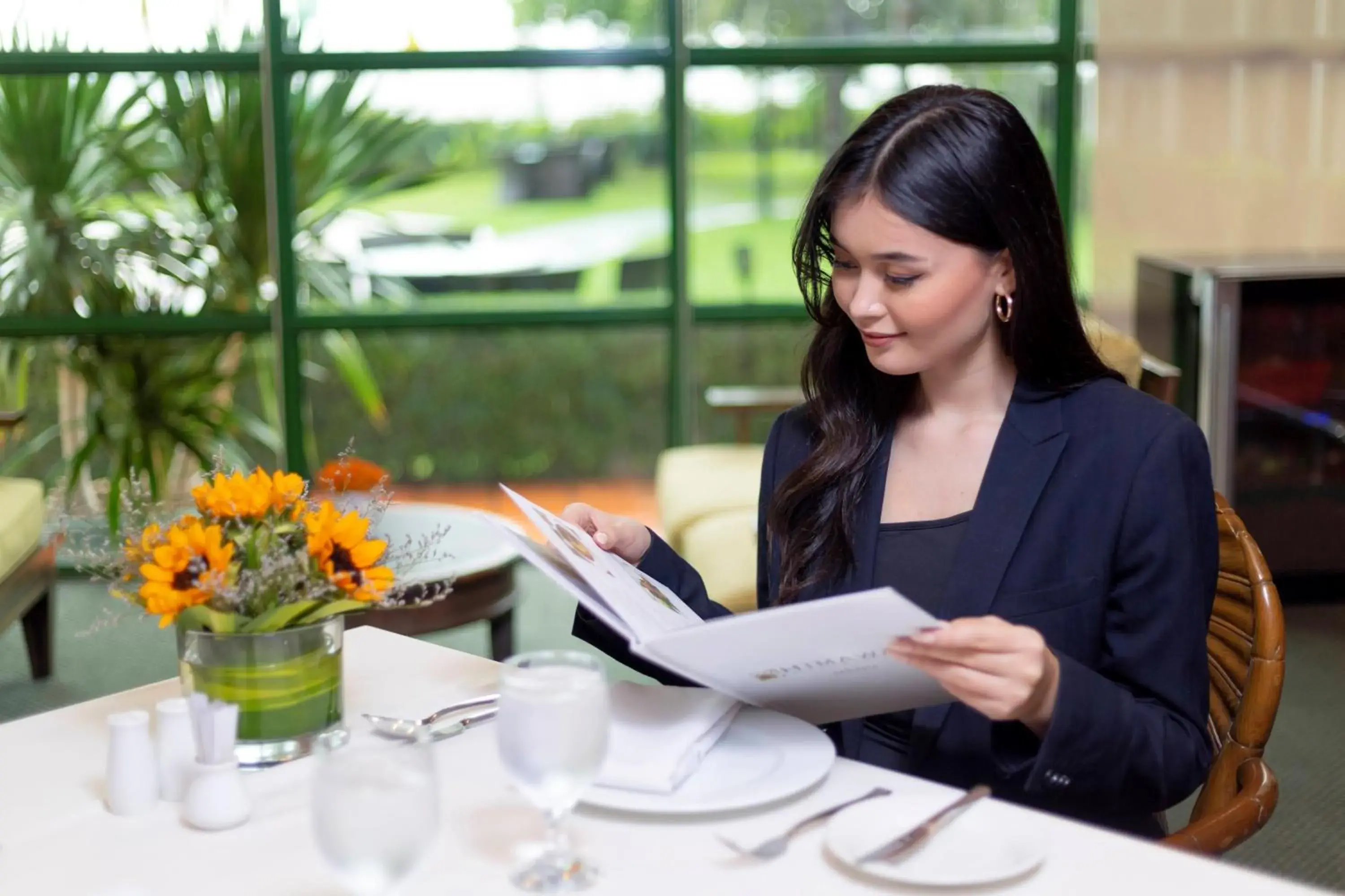 Restaurant/places to eat in Himawari Hotel Apartments Restaurant/places to eat in Himawari Hotel Apartments