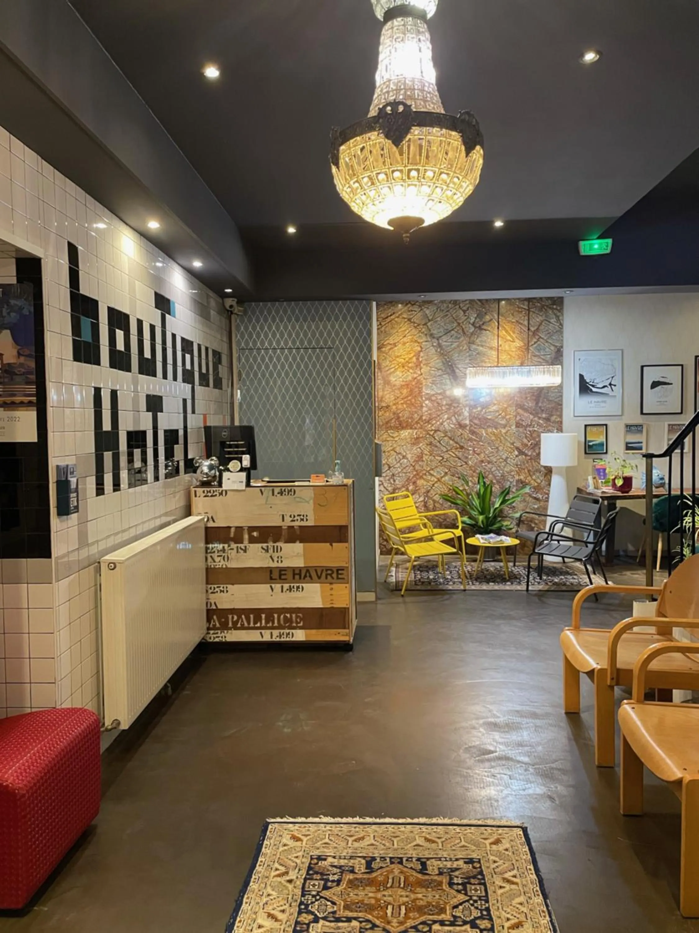 Property building in The Originals Boutique, Hôtel d'Angleterre, Le Havre, centre, plage