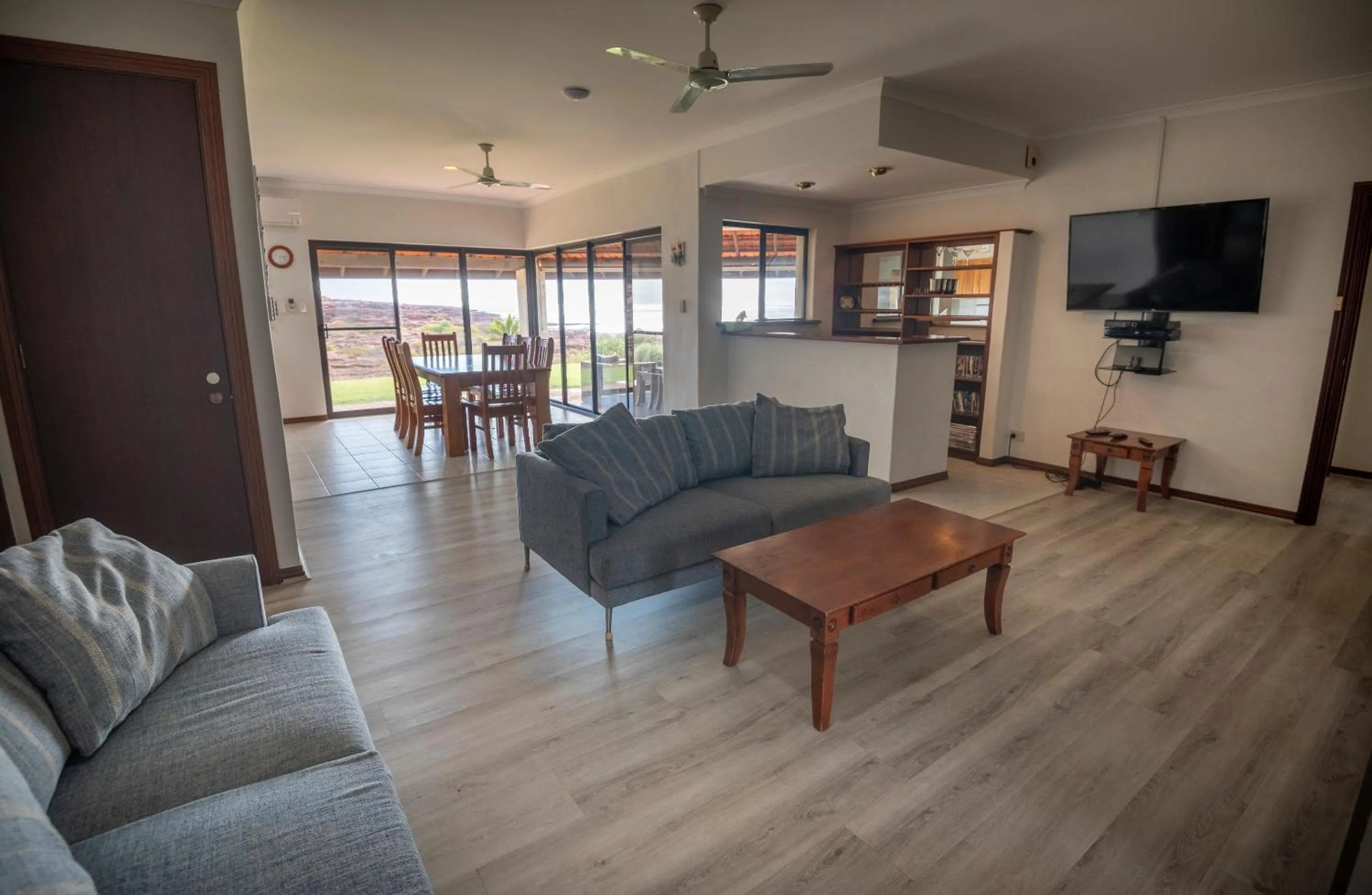 Living room in Kalbarri Red Bluff Tourist Park