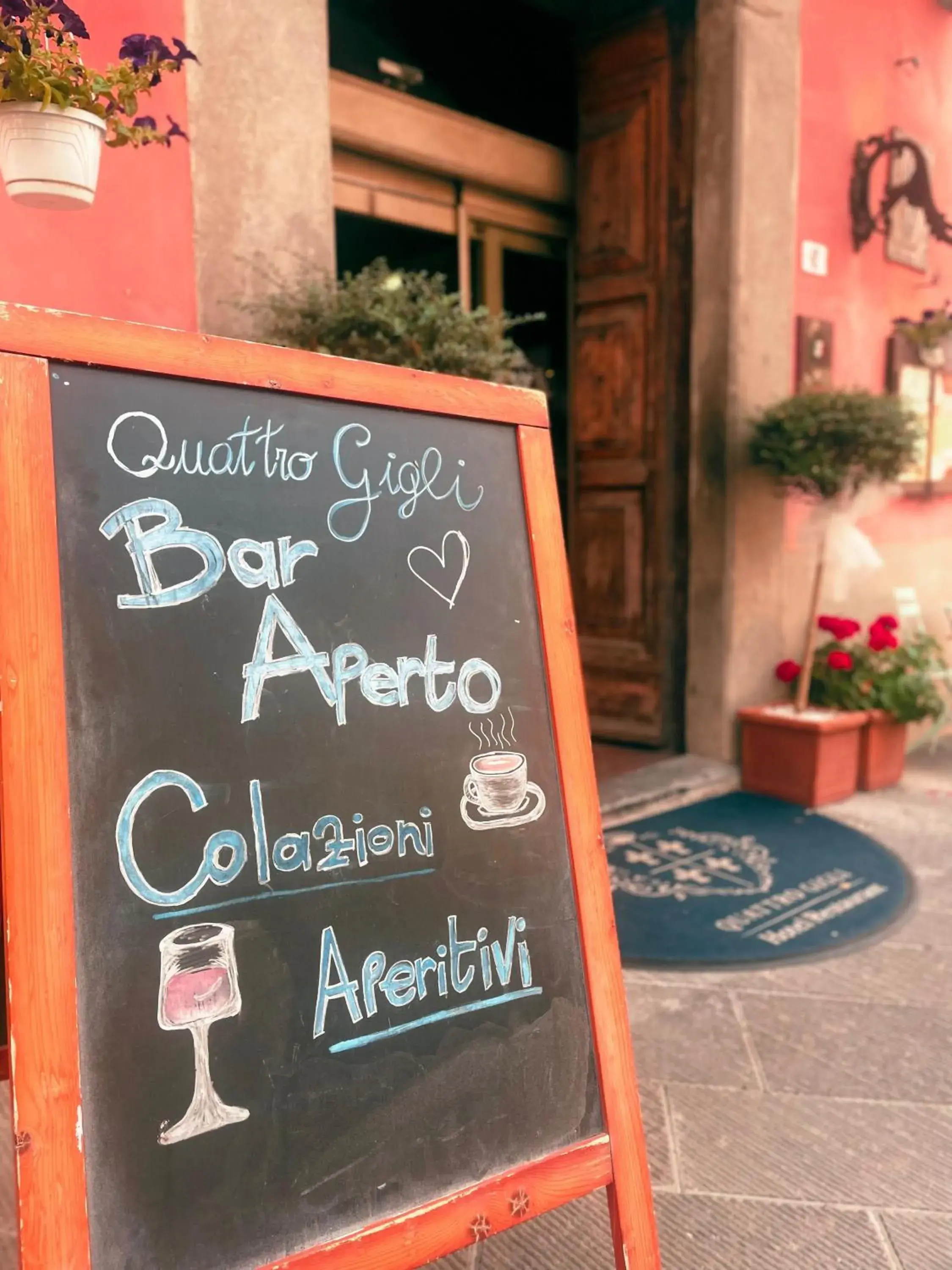 Property building in Quattro Gigli Hotel Property building in Quattro Gigli Hotel