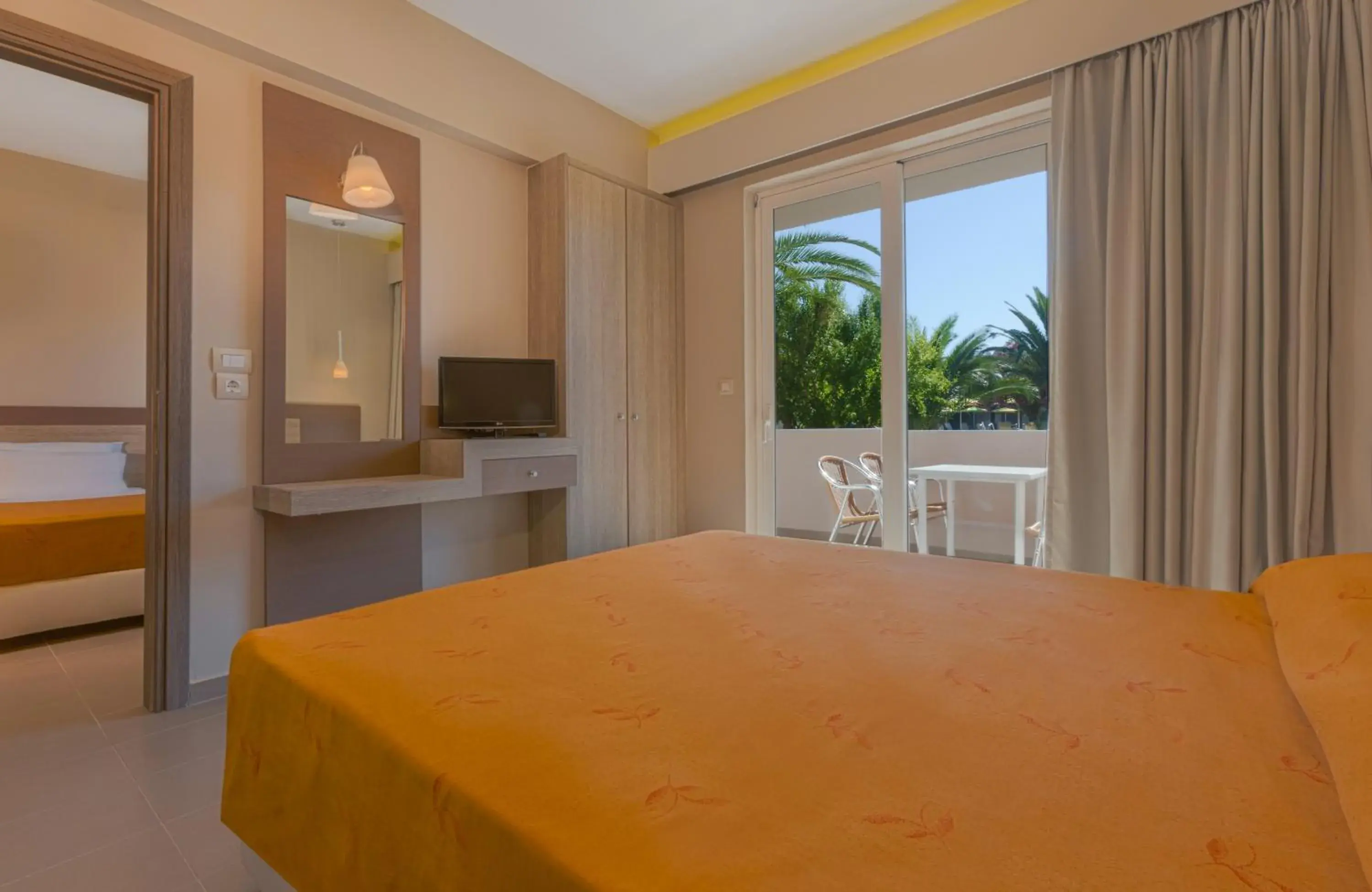 Bed in Hotel Esperia Bed in Hotel Esperia