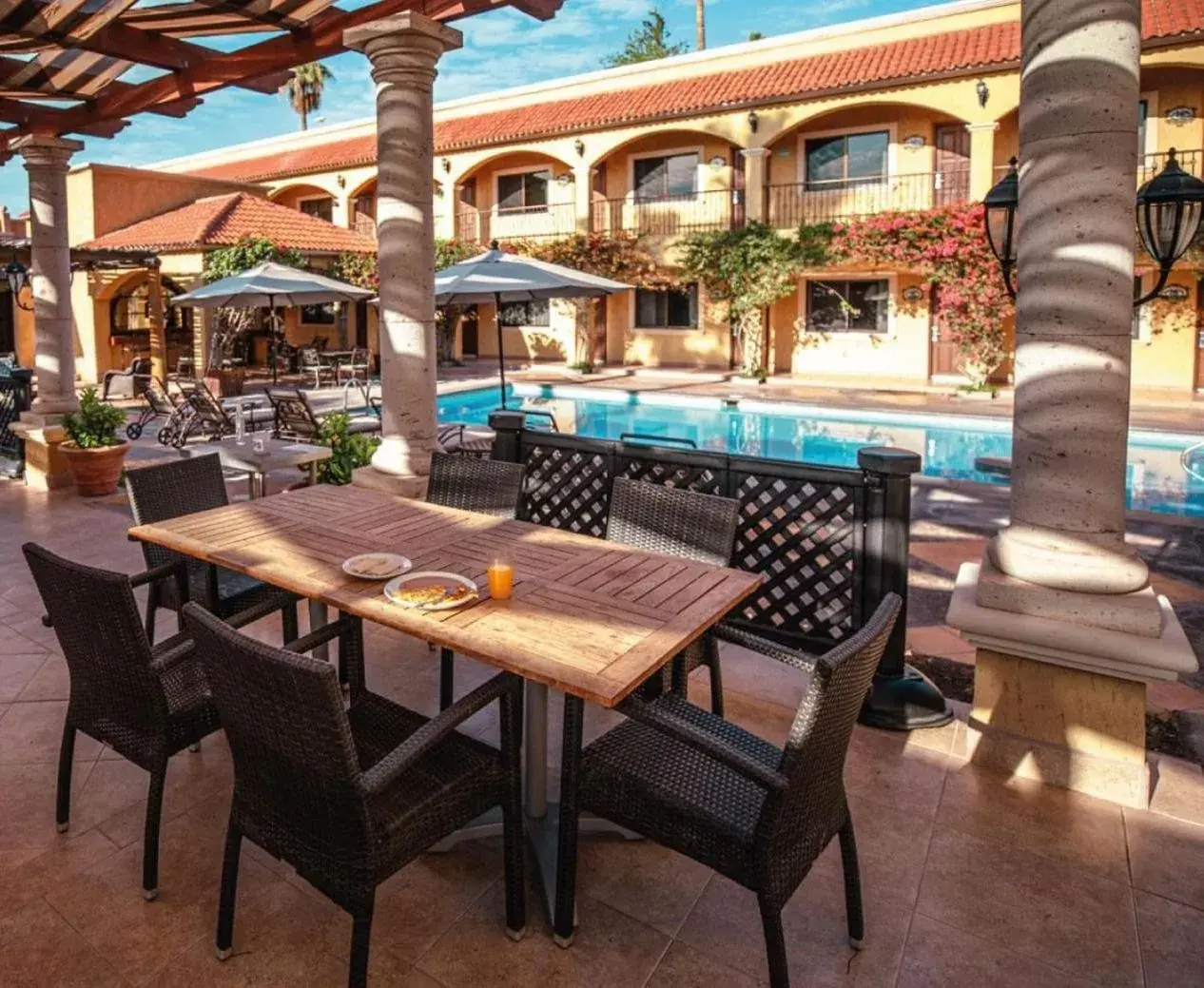 Banquet/Function facilities in Hacienda Suites Loreto Banquet/Function facilities in Hacienda Suites Loreto