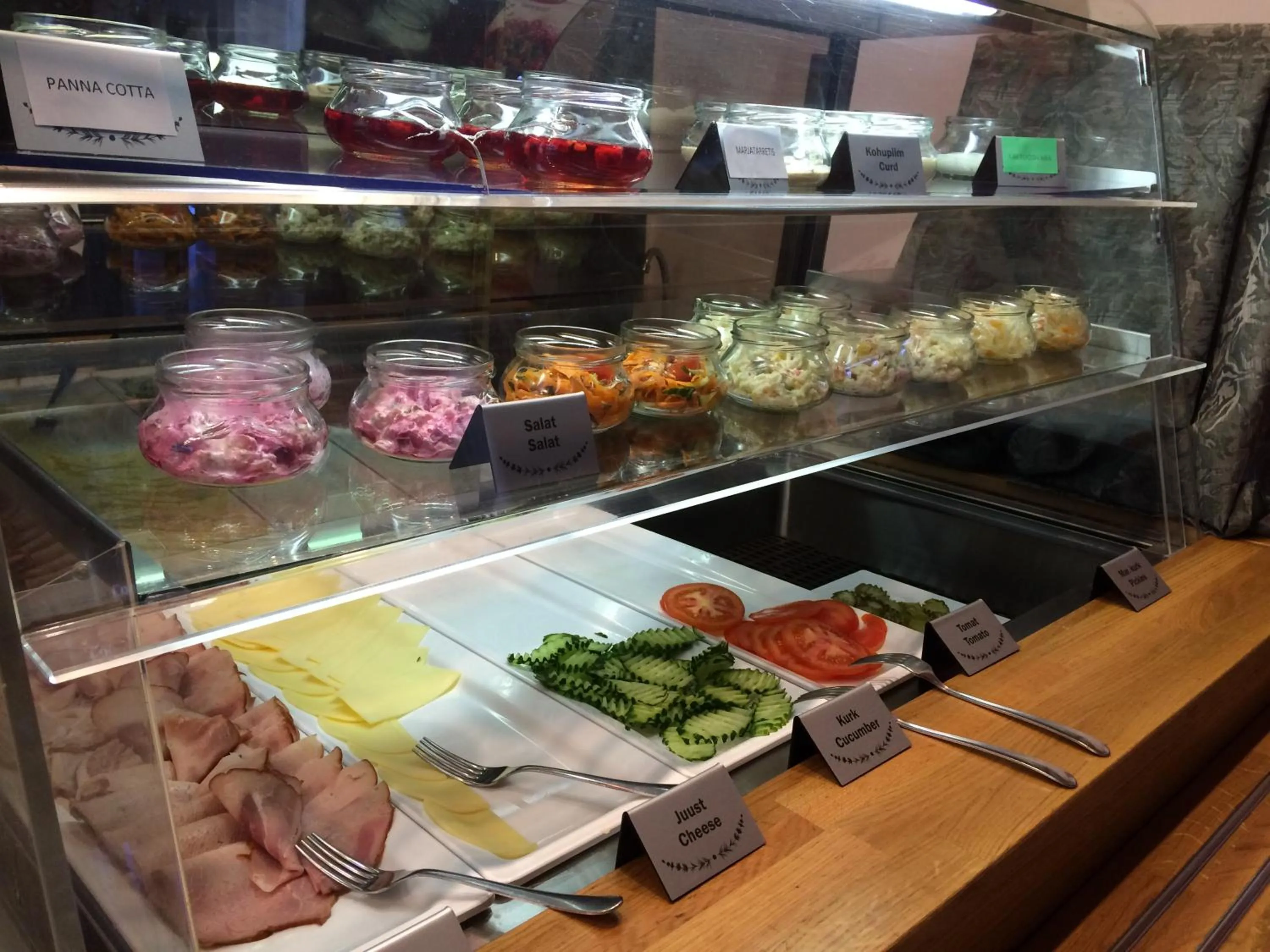 Buffet breakfast in Lavendel Spa Hotel