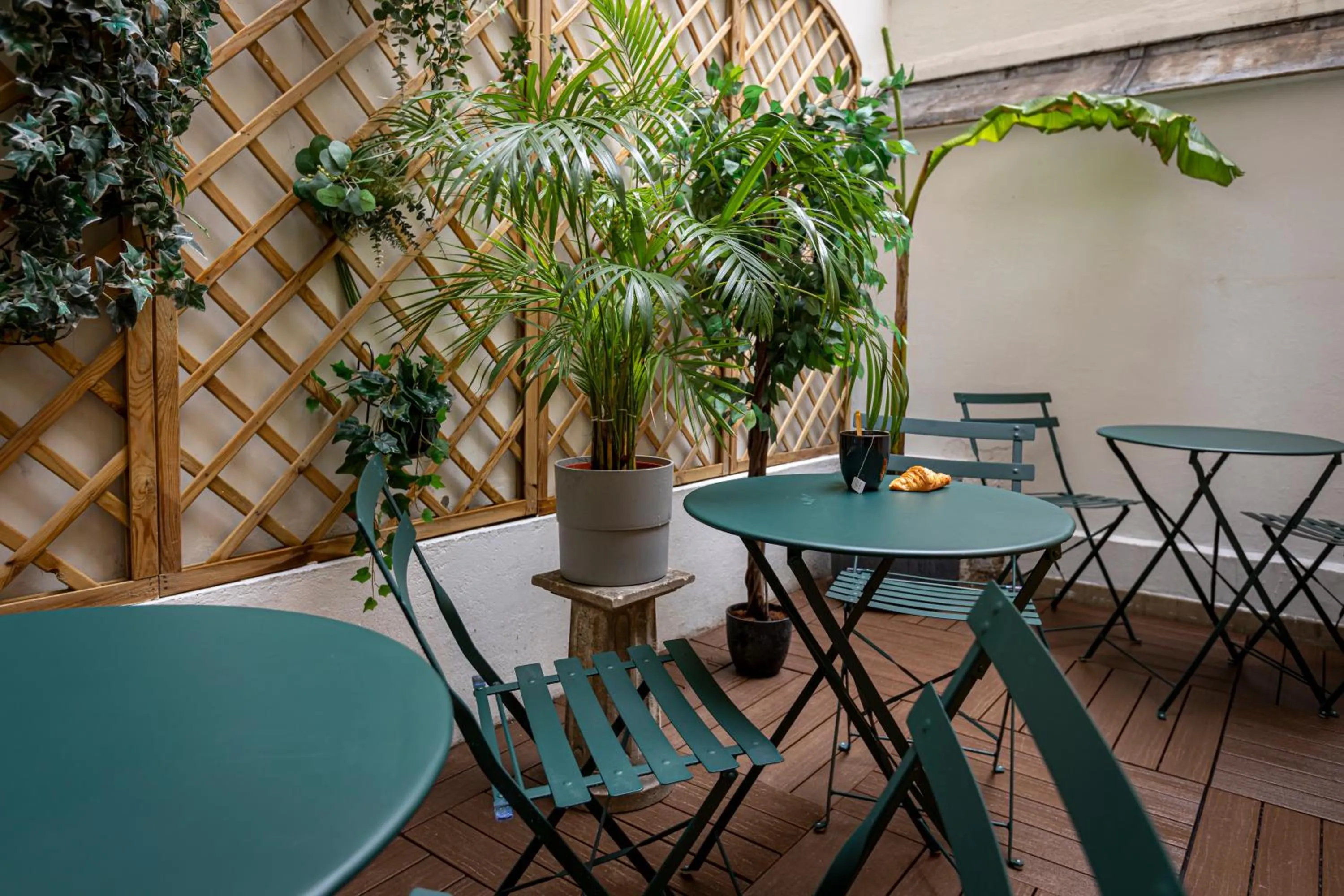 Patio in Splendid Hôtel