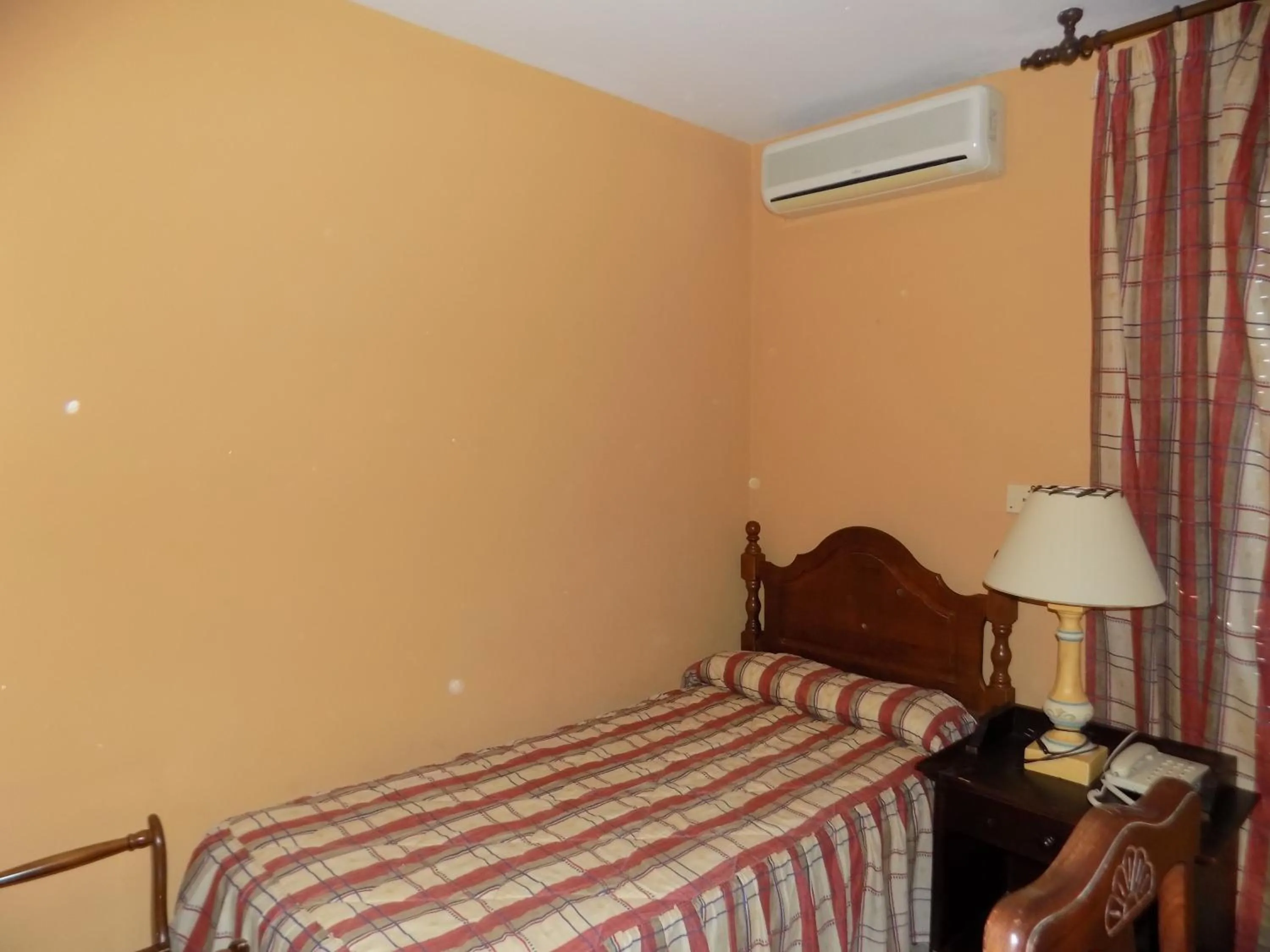 Bed in Hotel La Barca