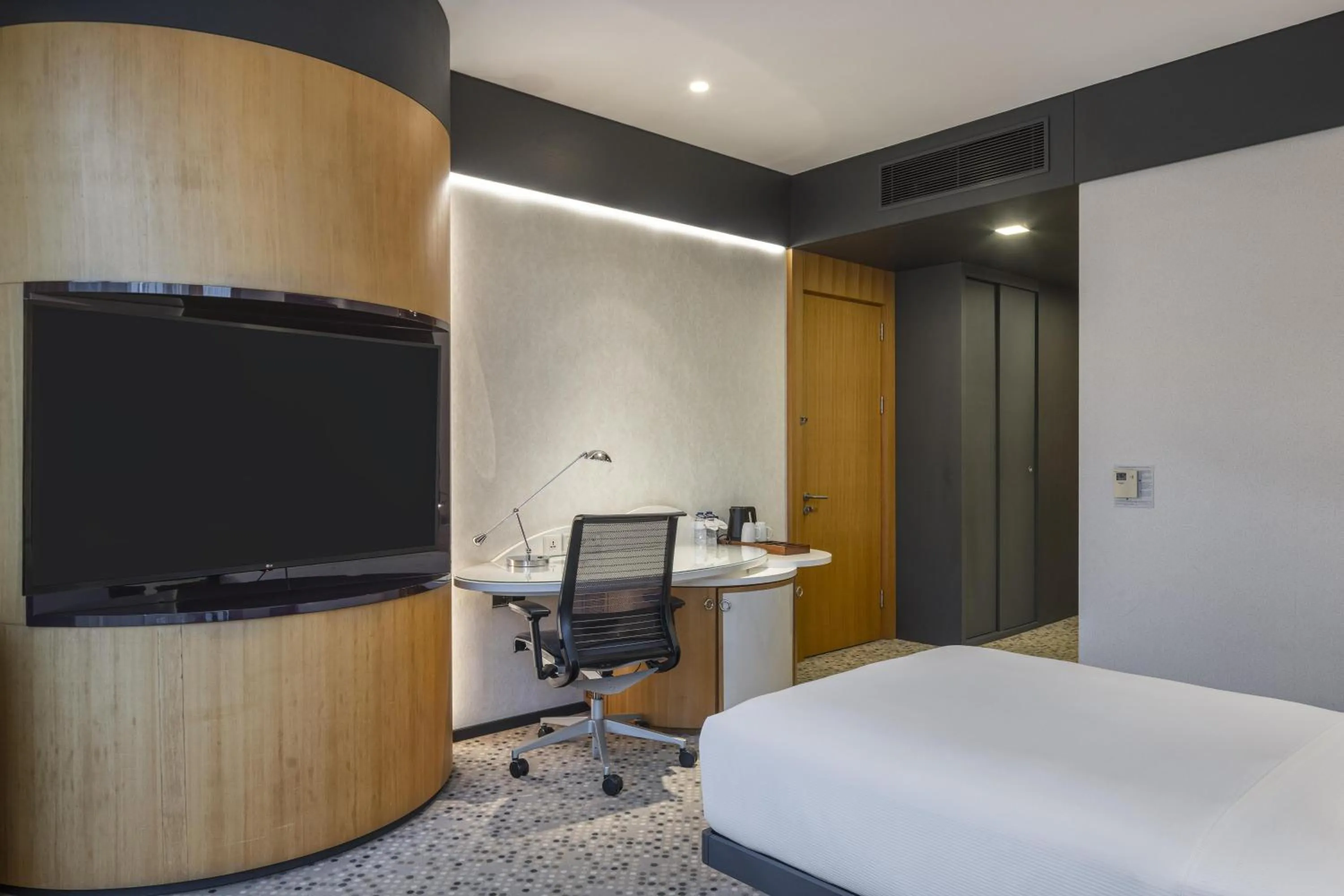 Bed in DoubleTree By Hilton Istanbul - Moda