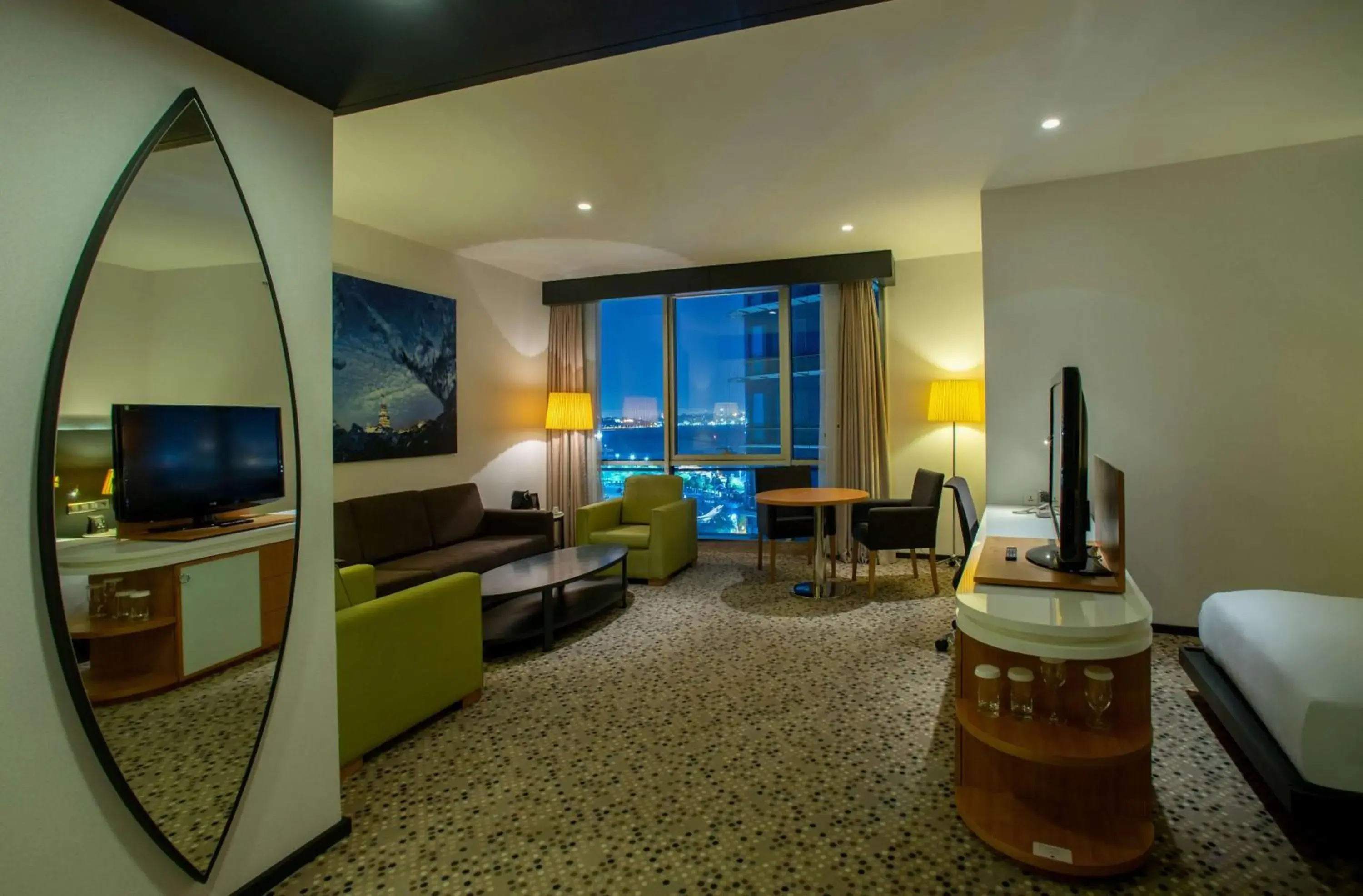 Twin Junior Suite with Sea view in DoubleTree By Hilton Istanbul - Moda Twin Junior Suite with Sea view in DoubleTree By Hilton Istanbul - Moda