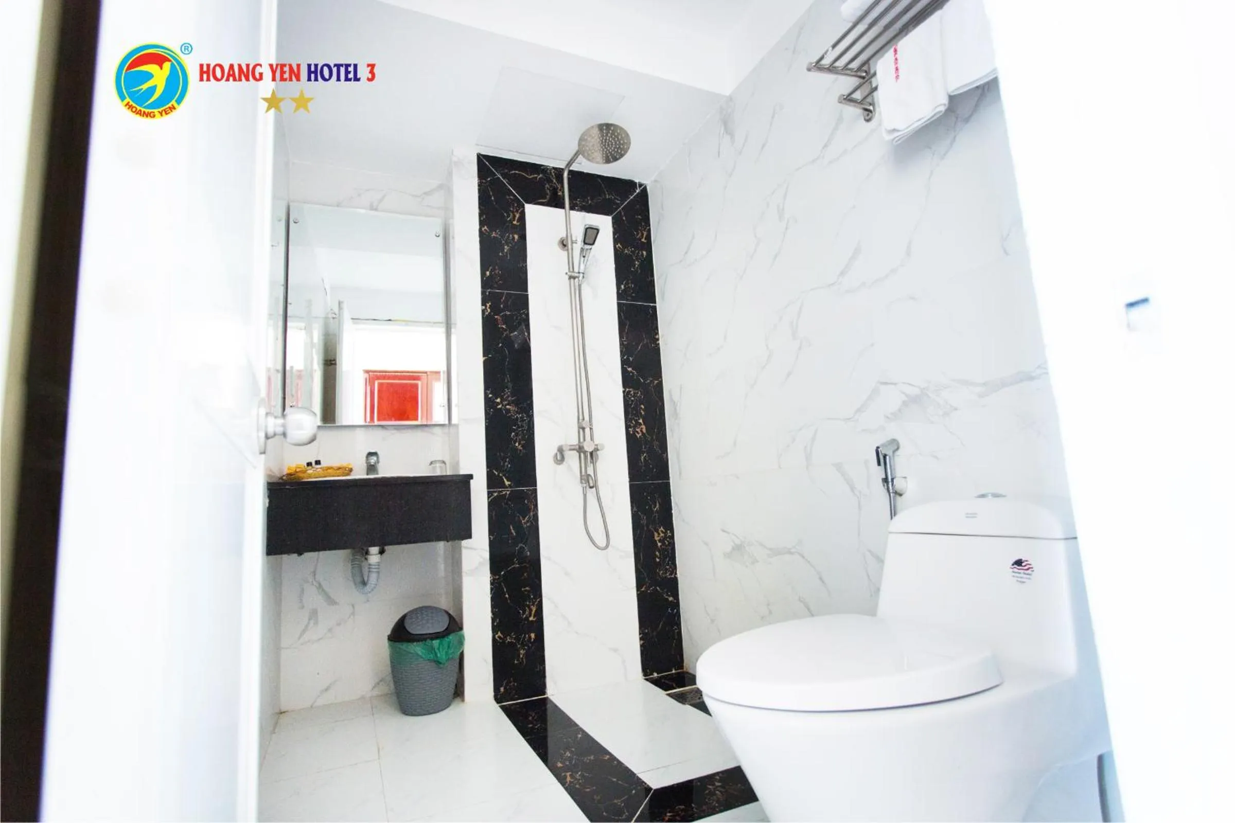 Shower in Hong Phuc Hotel