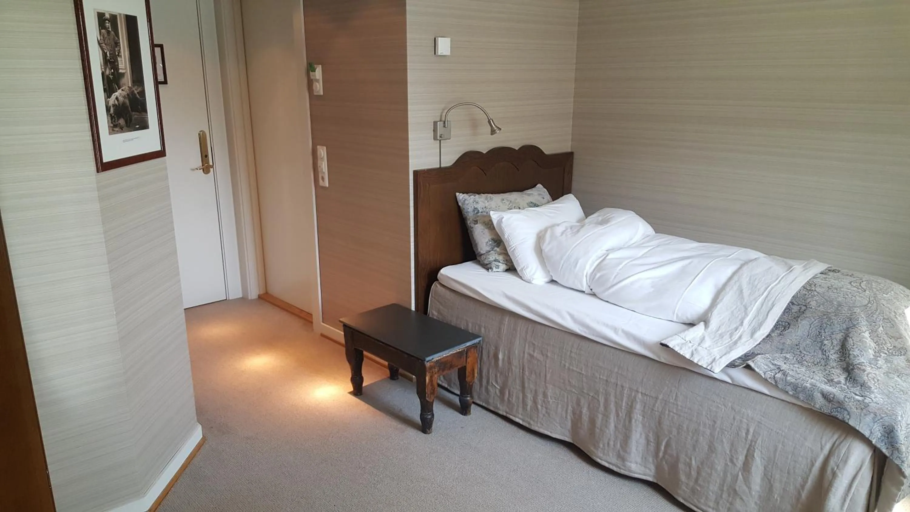 Bed in Angvik Gamle Handelssted - by Classic Norway Hotels