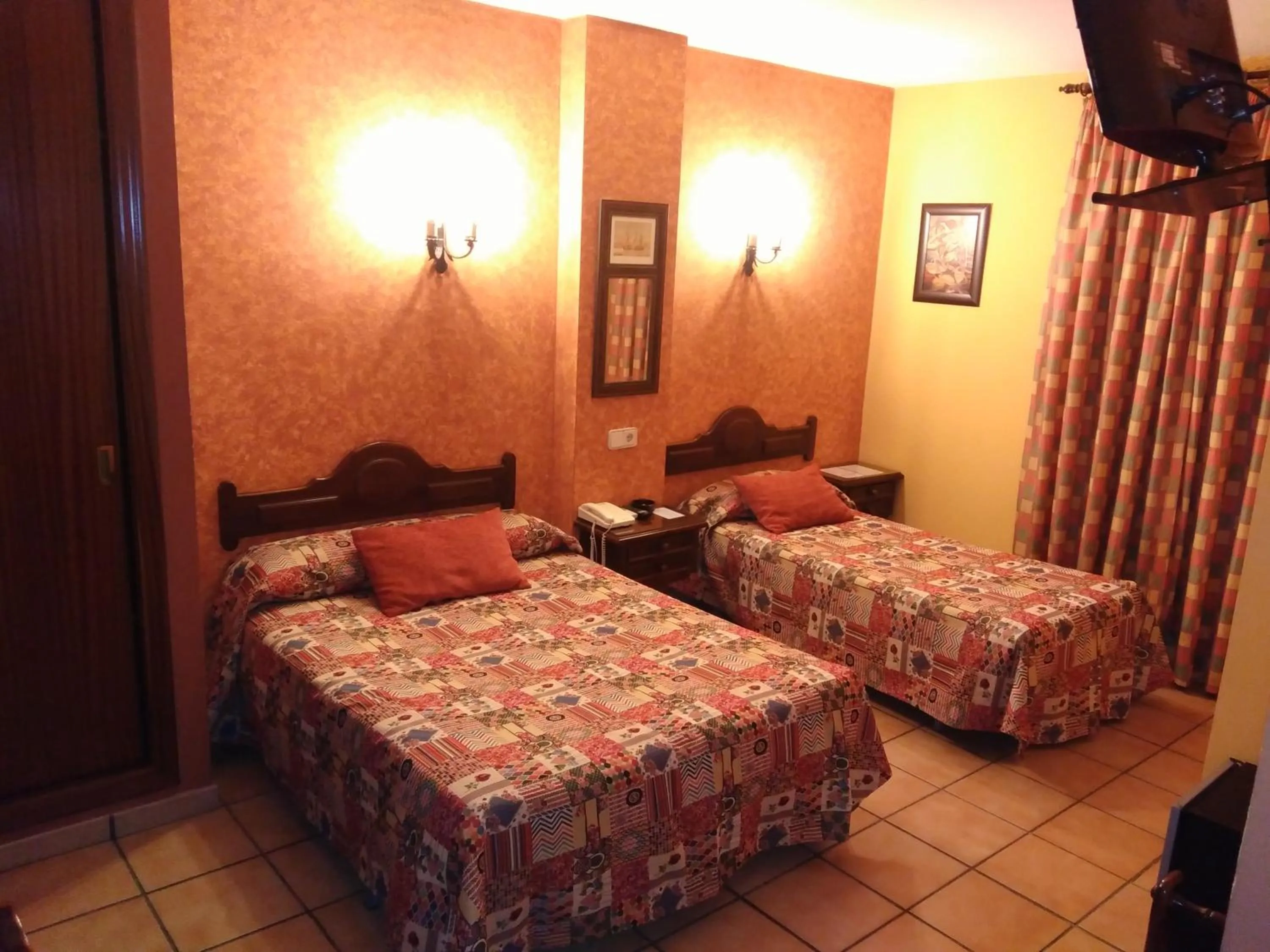 Photo of the whole room in Hotel Riavela