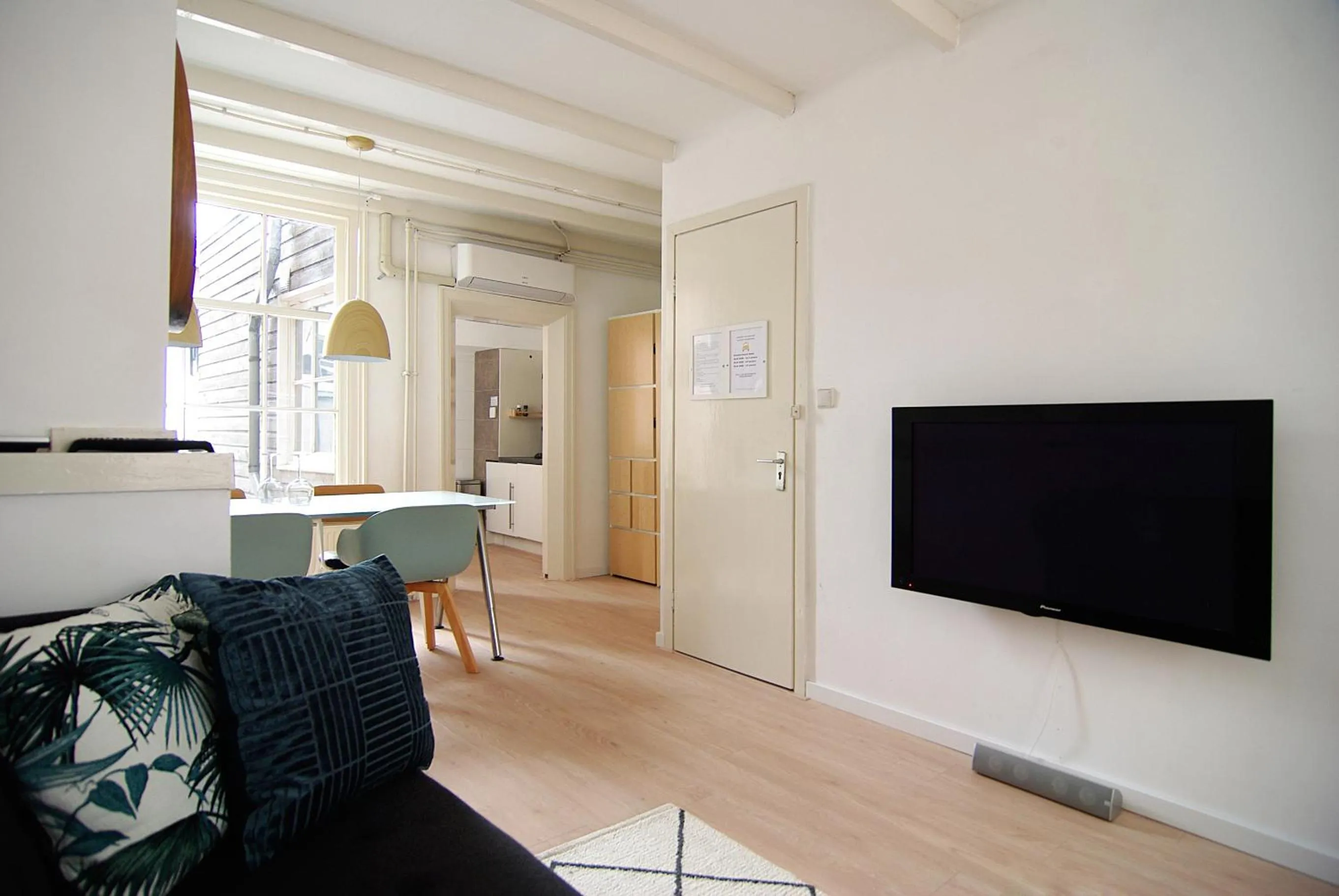 TV and multimedia in Loft Leidsegracht