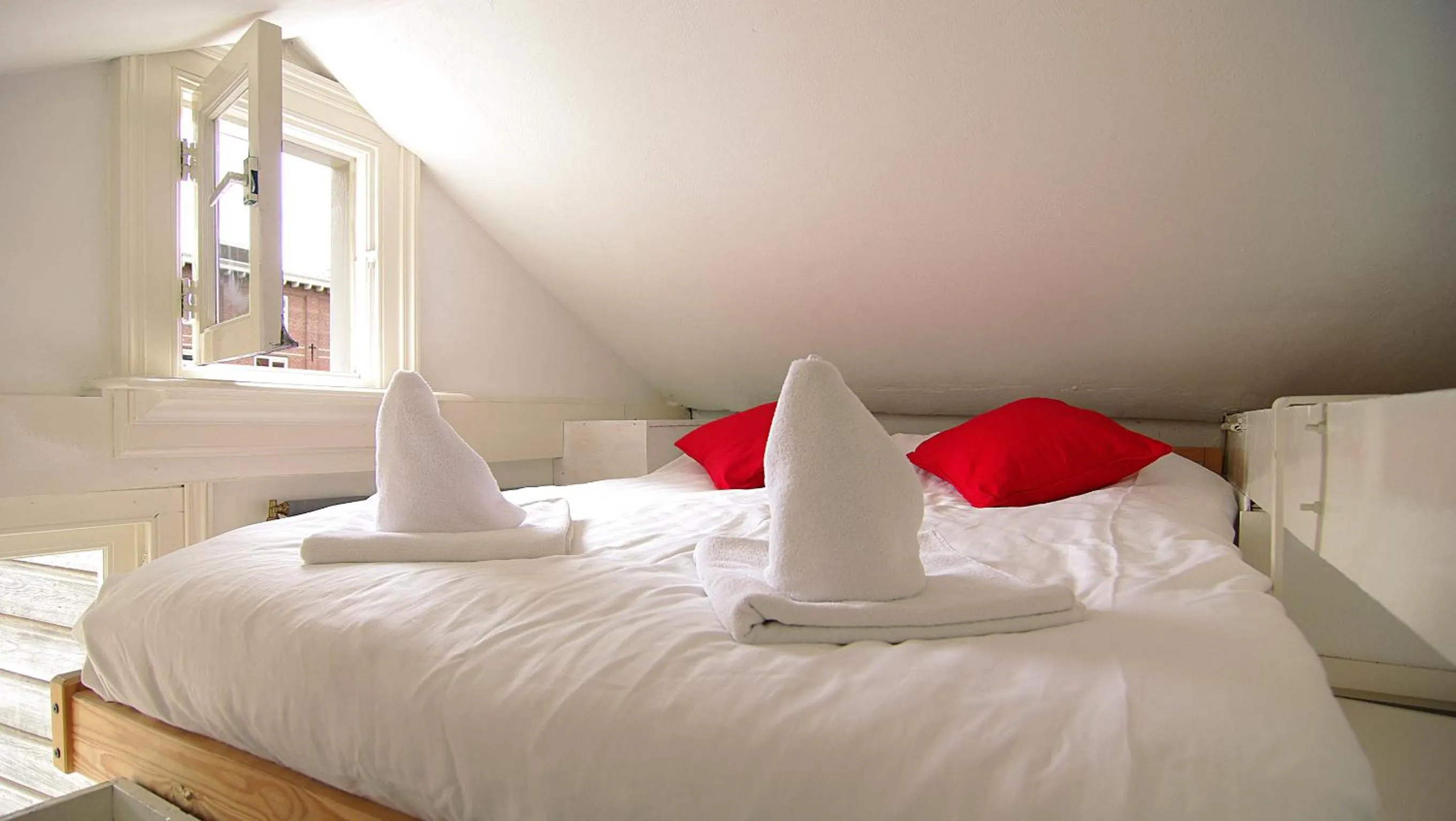 Bedroom, Bed in Loft Leidsegracht