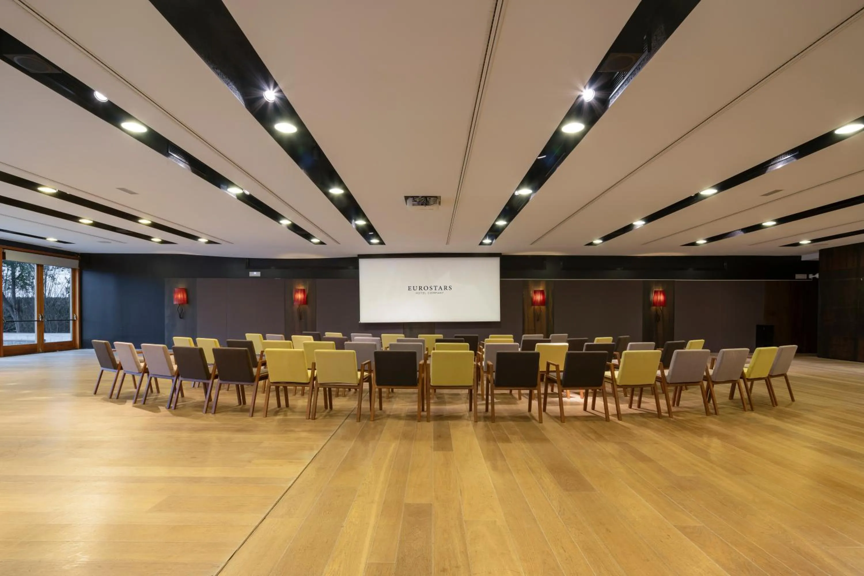 Meeting/conference room in Eurostars Pamplona