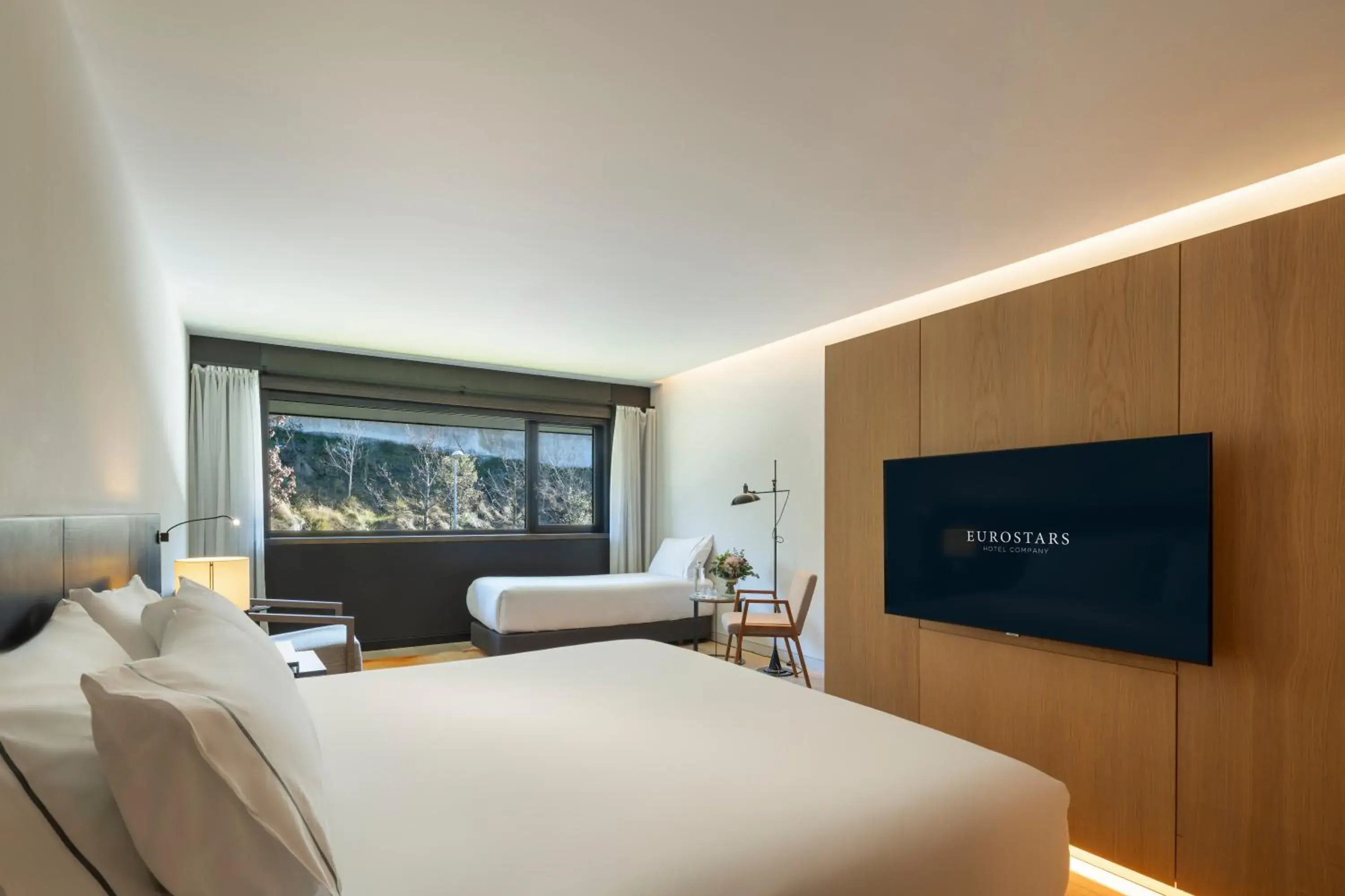 Bed in Eurostars Pamplona Bed in Eurostars Pamplona