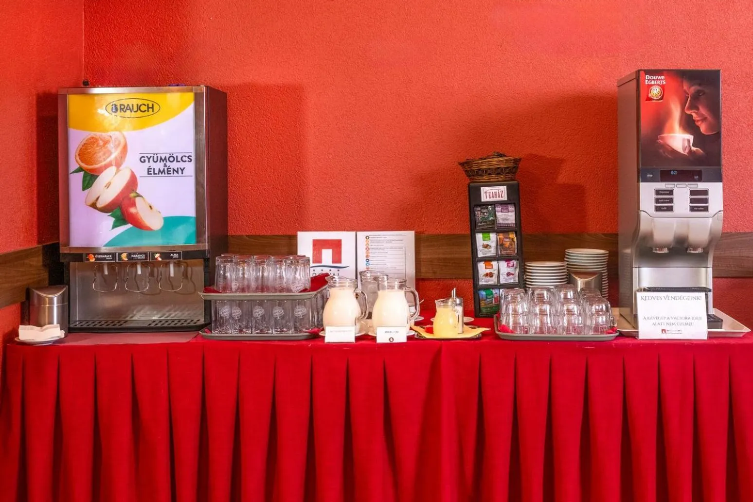 Buffet breakfast in Royal Club Hotel