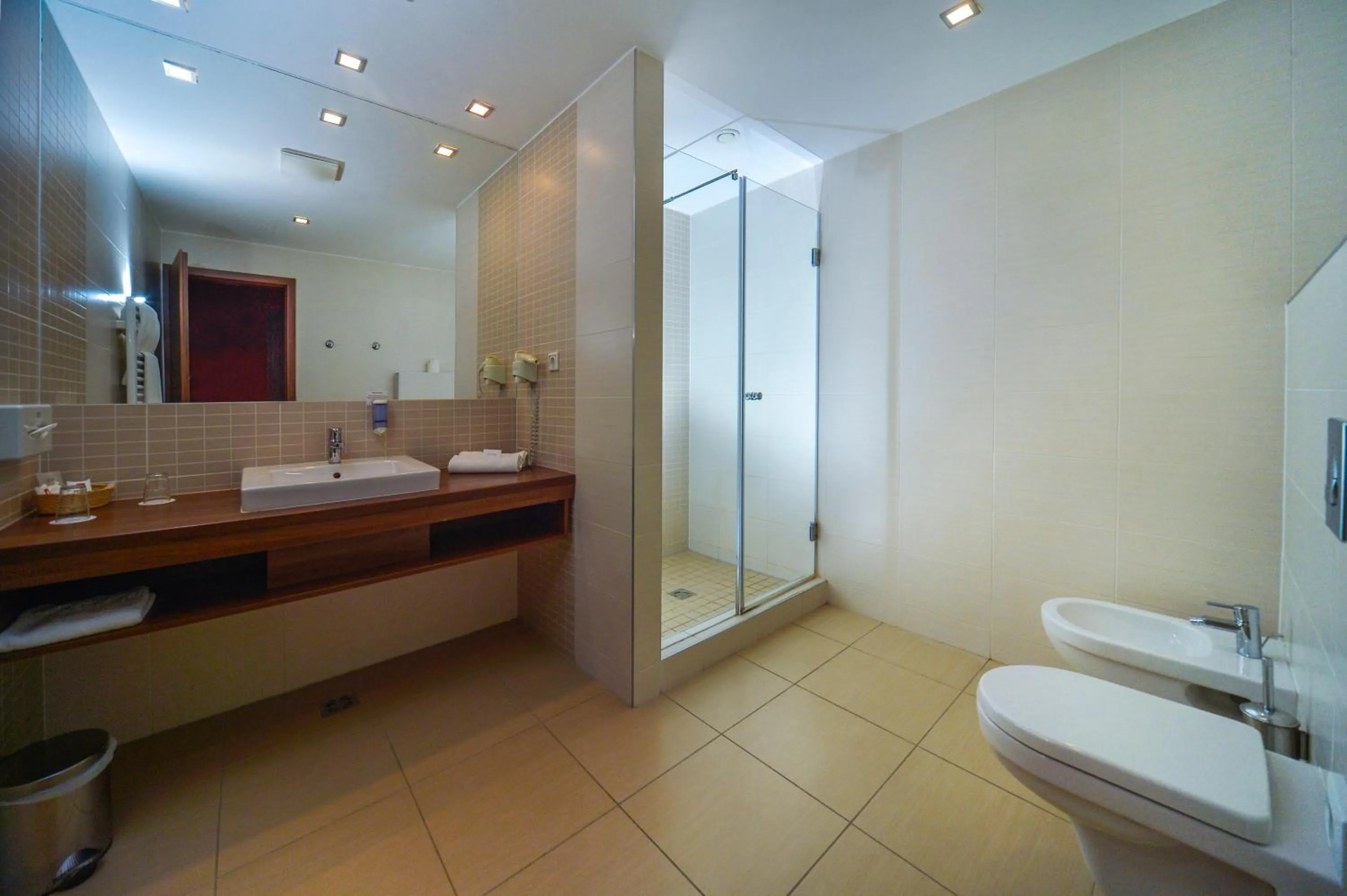 Bathroom in Royal Club Hotel