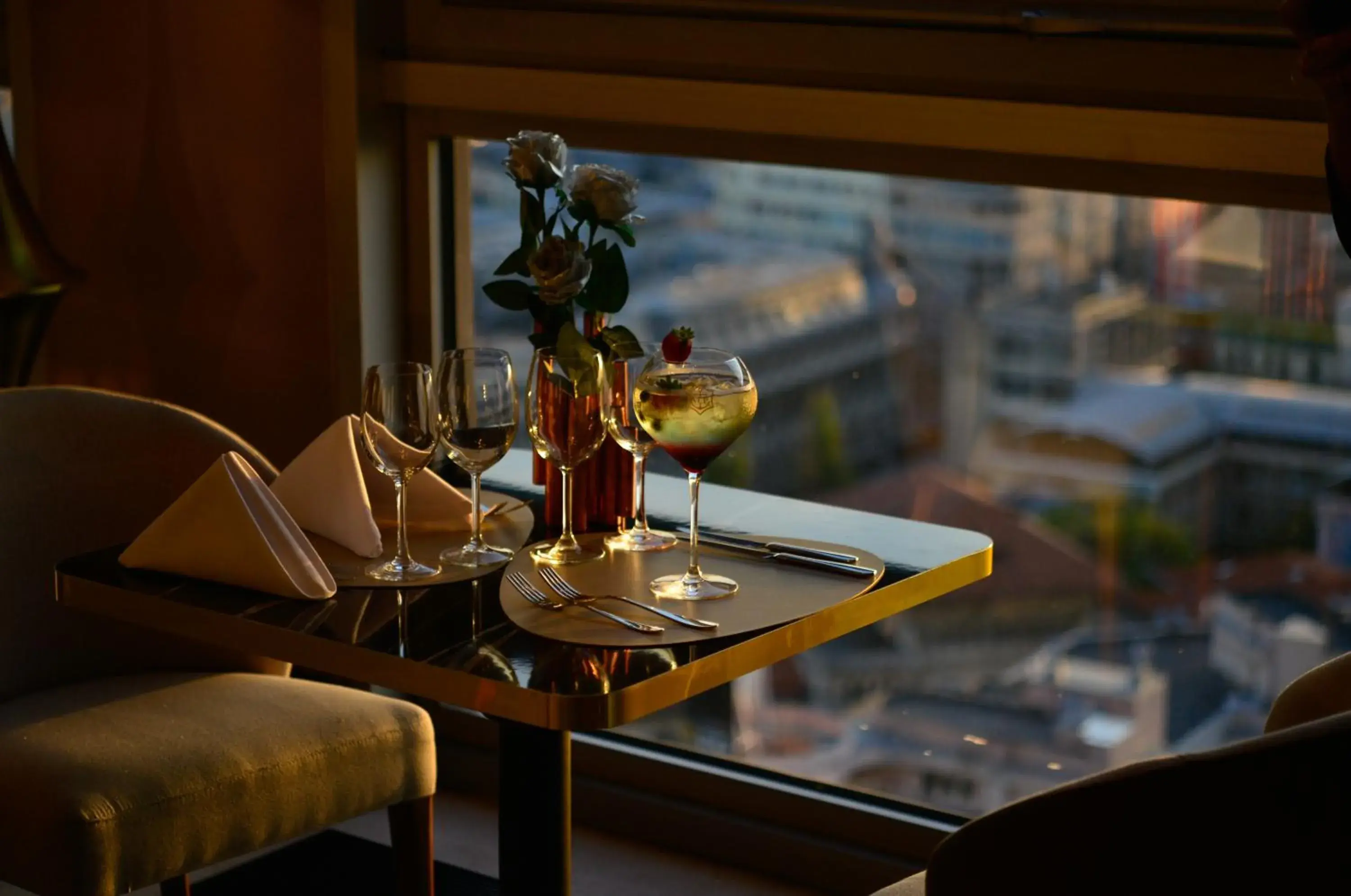 Restaurant/places to eat in Grand Hotel Bucharest Restaurant/places to eat in Grand Hotel Bucharest