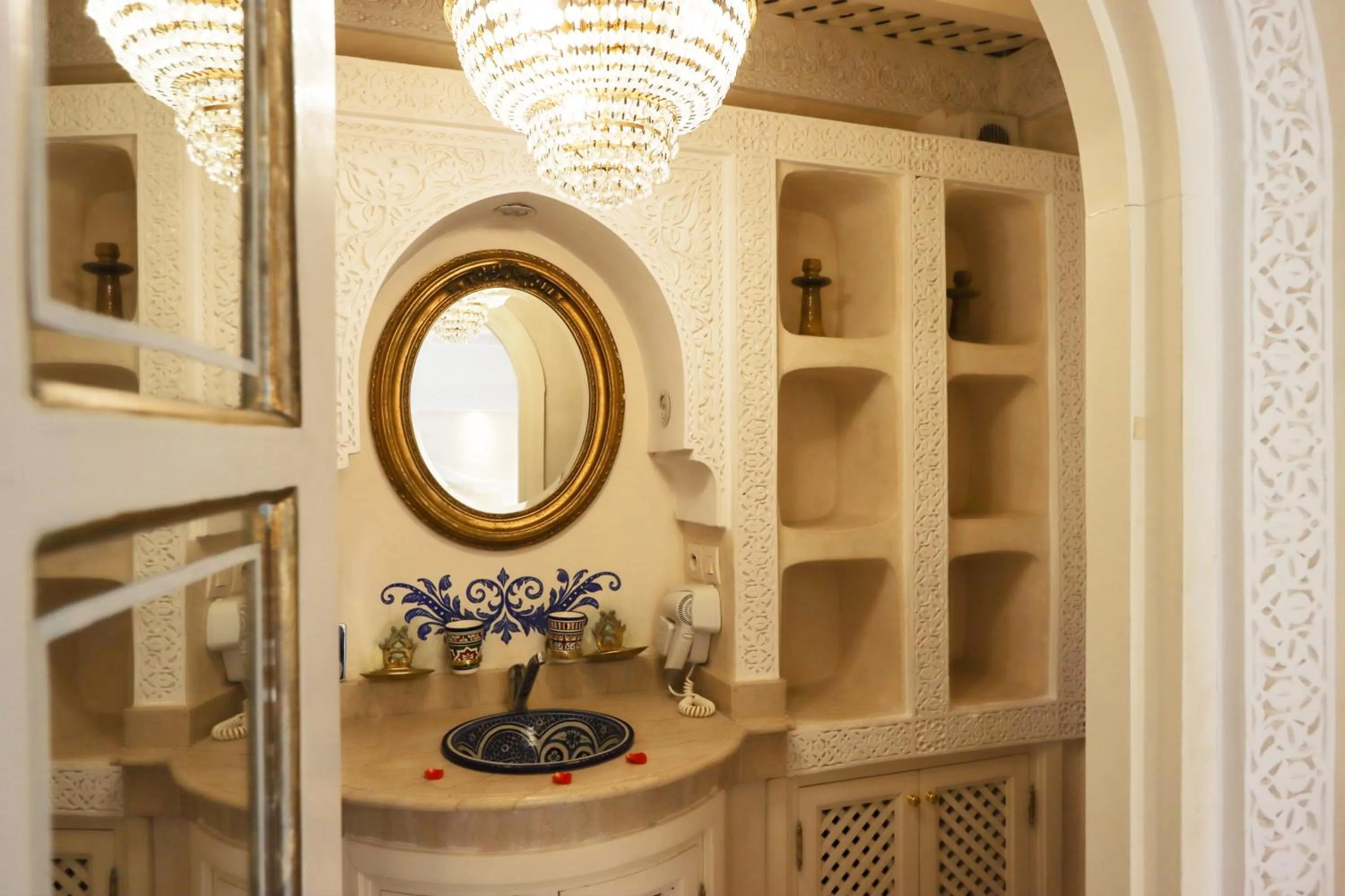 Shower in Riad Palais Des Princesses & Spa