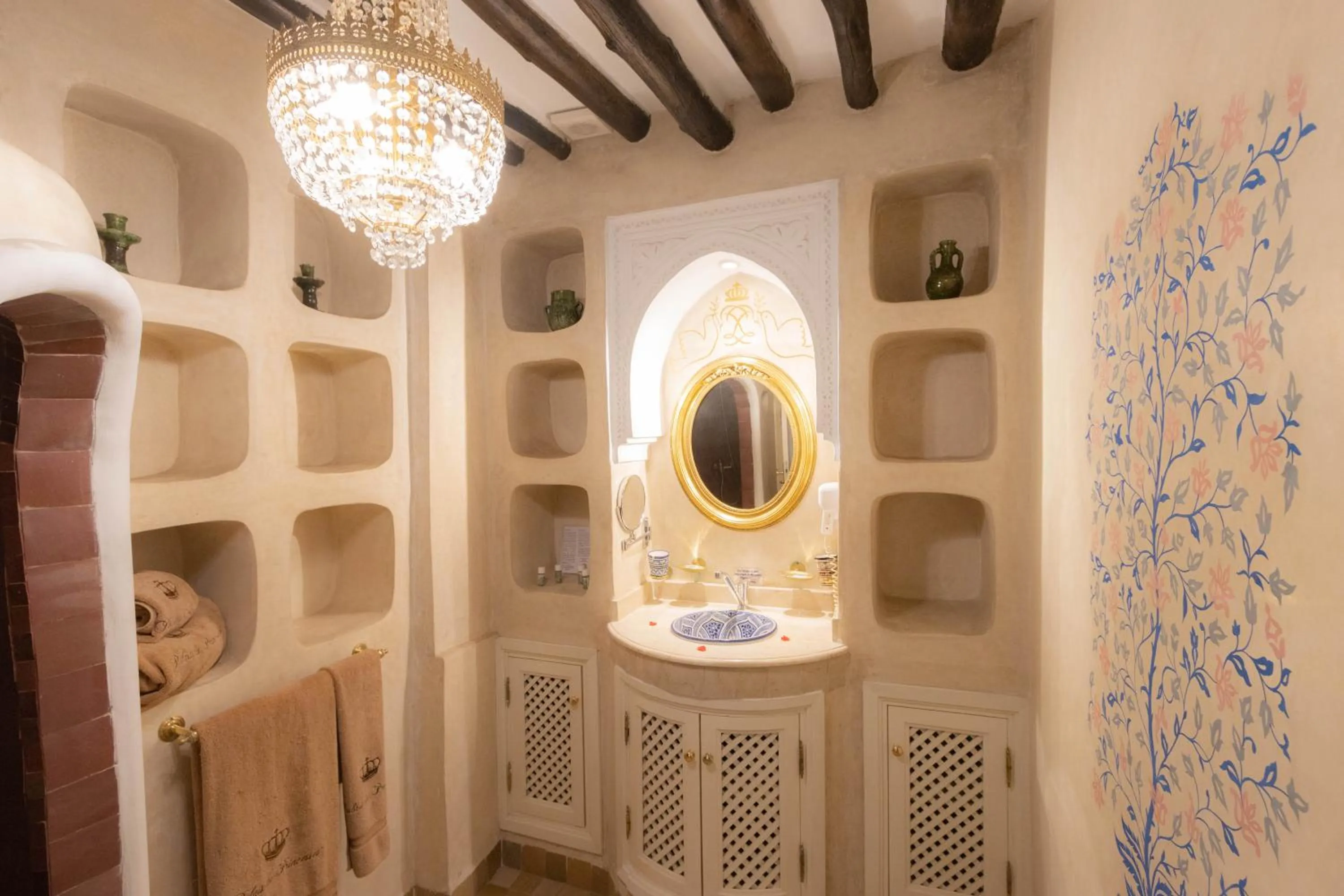 Shower in Riad Palais Des Princesses & Spa