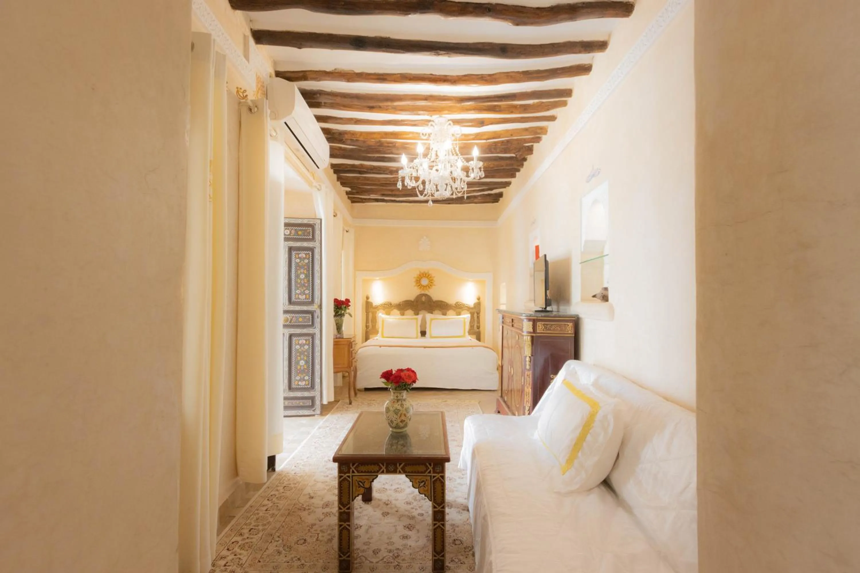 Photo of the whole room in Riad Palais Des Princesses & Spa