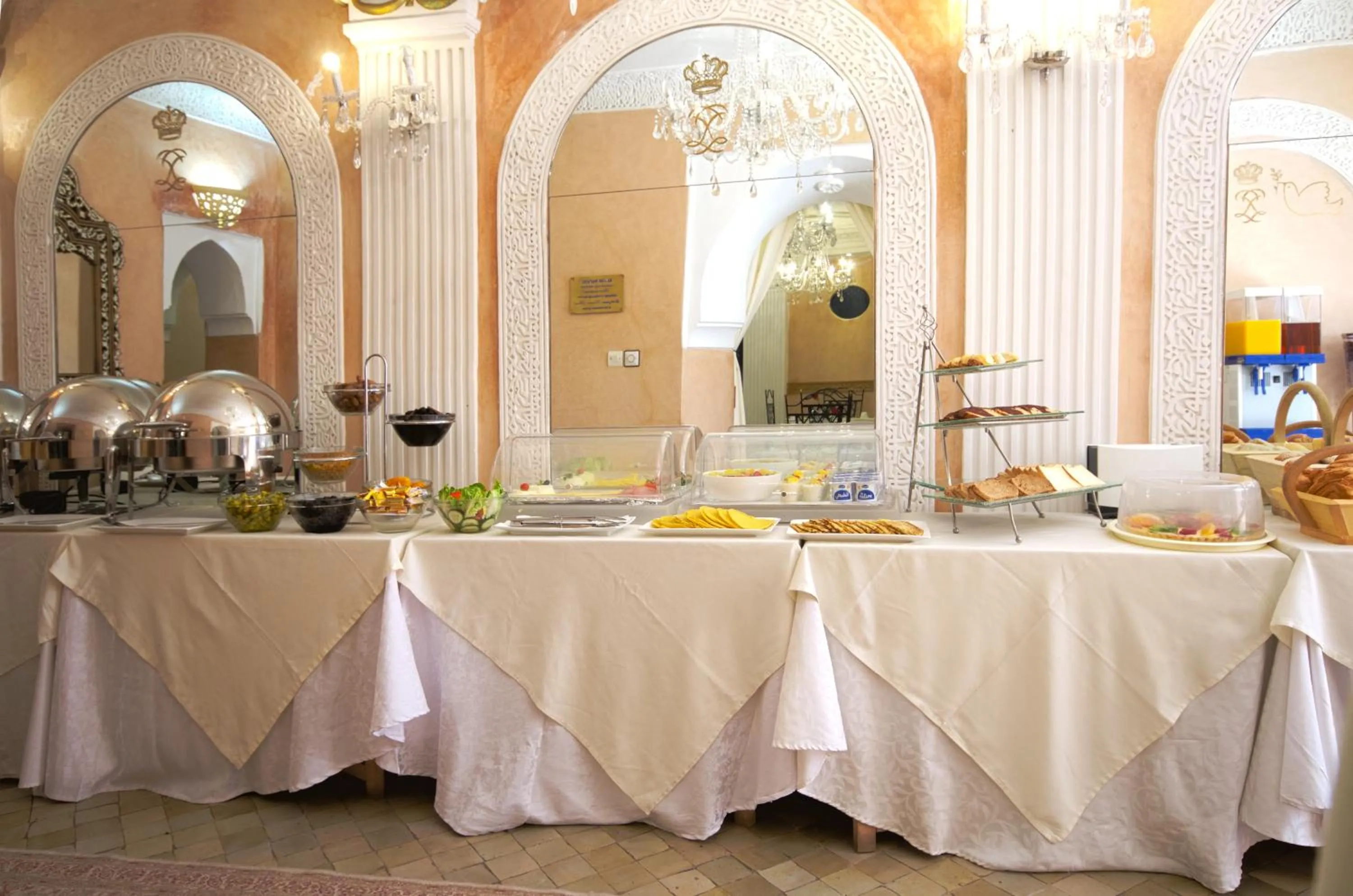 Buffet breakfast in Riad Palais Des Princesses & Spa