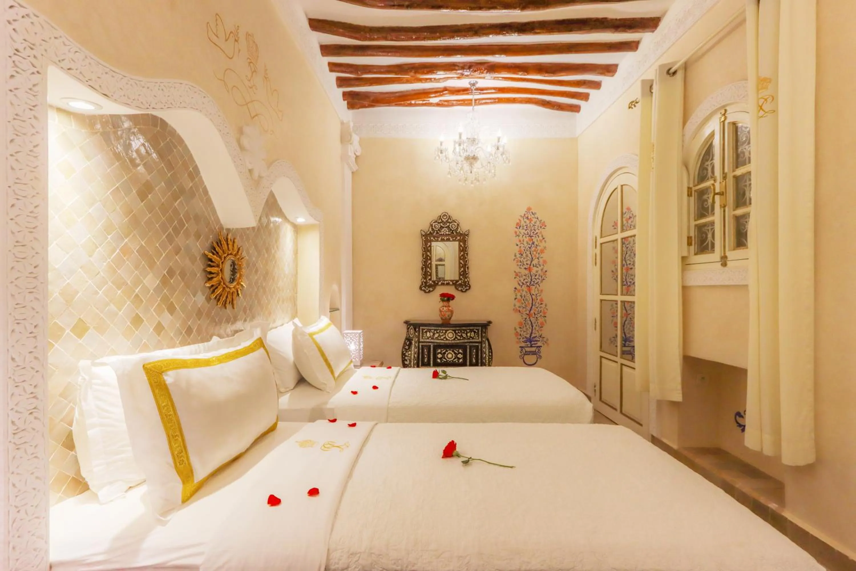 Photo of the whole room, Bed in Riad Palais Des Princesses & Spa