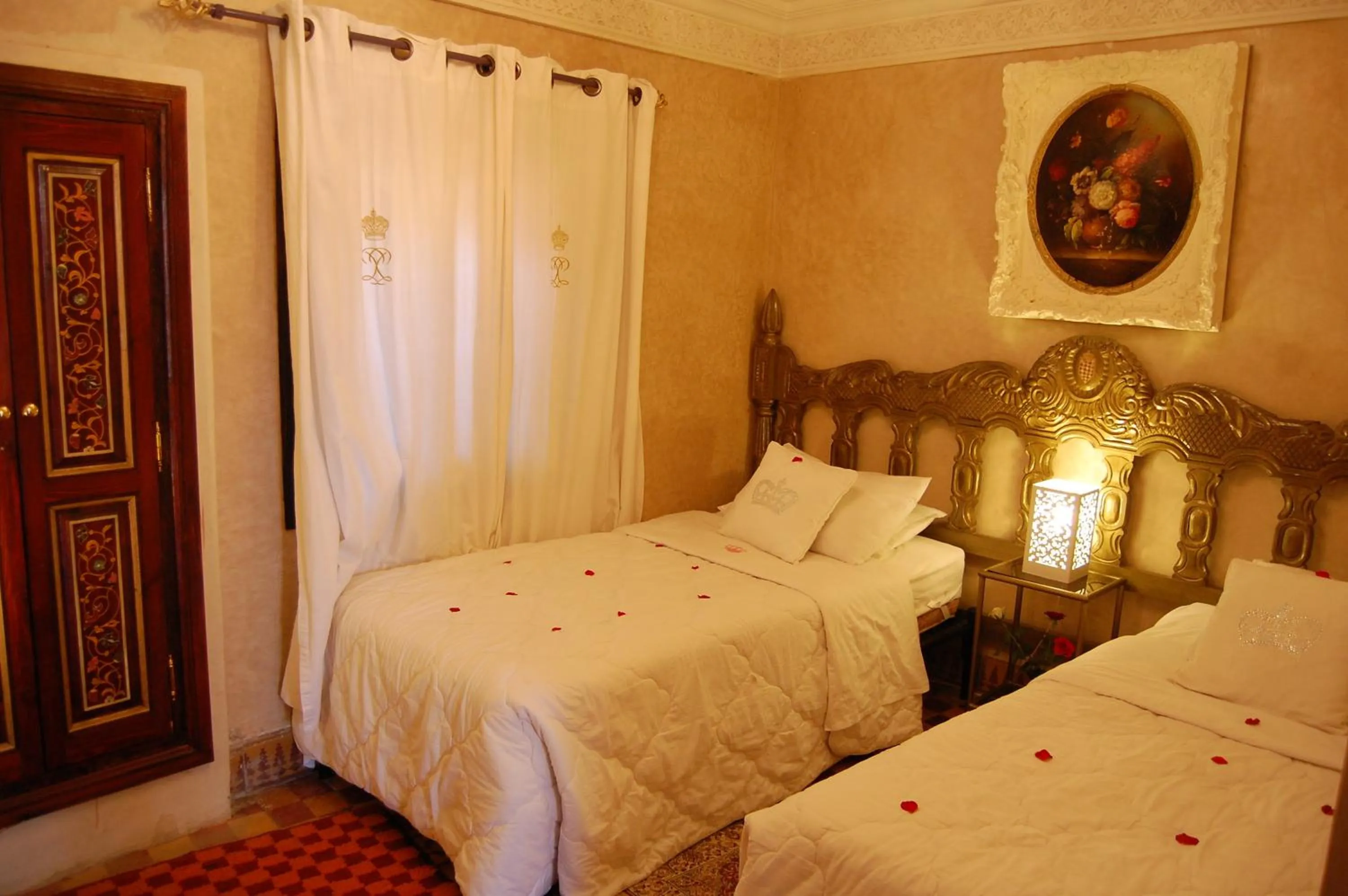 Photo of the whole room, Bed in Riad Palais Des Princesses & Spa