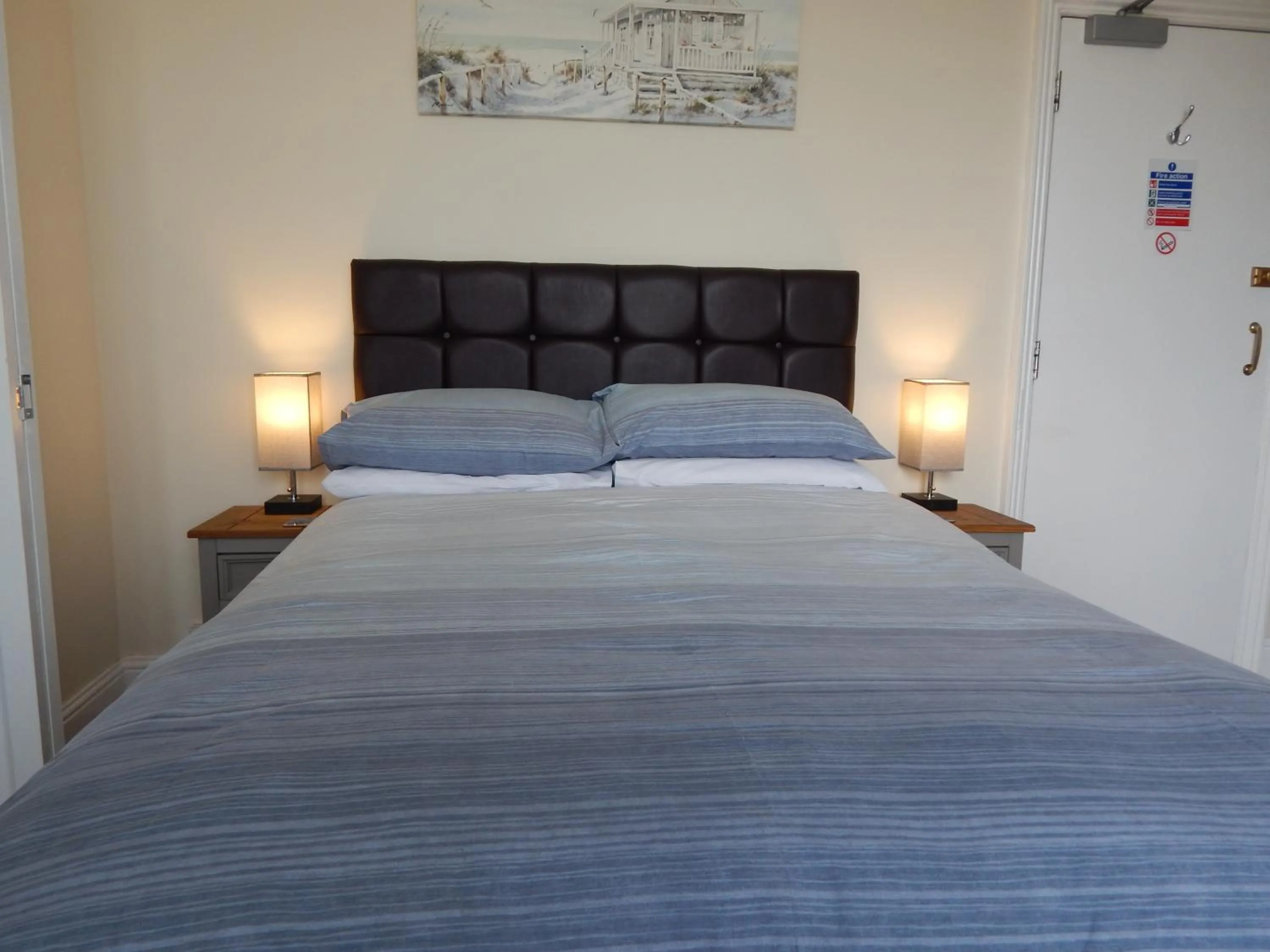 Bed in The Garfield Guest House