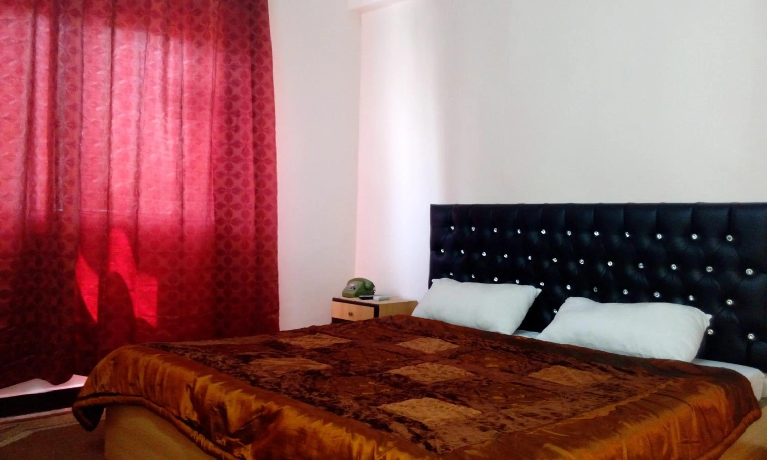 Bed in Hamoudah Hotel