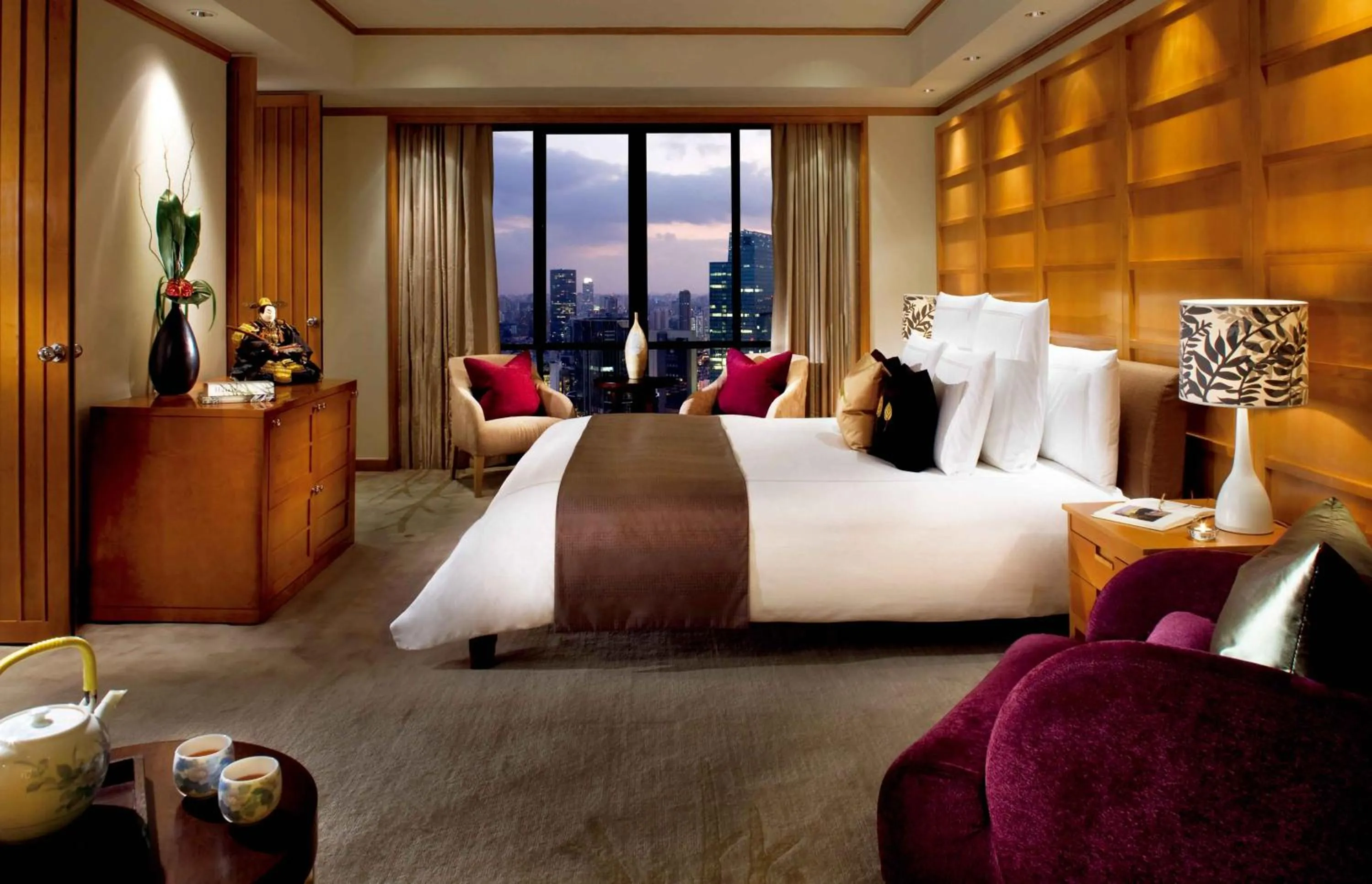 Bedroom, Bed in The Portman Ritz-Carlton Shanghai - Prime Shanghai hub for elite travelers