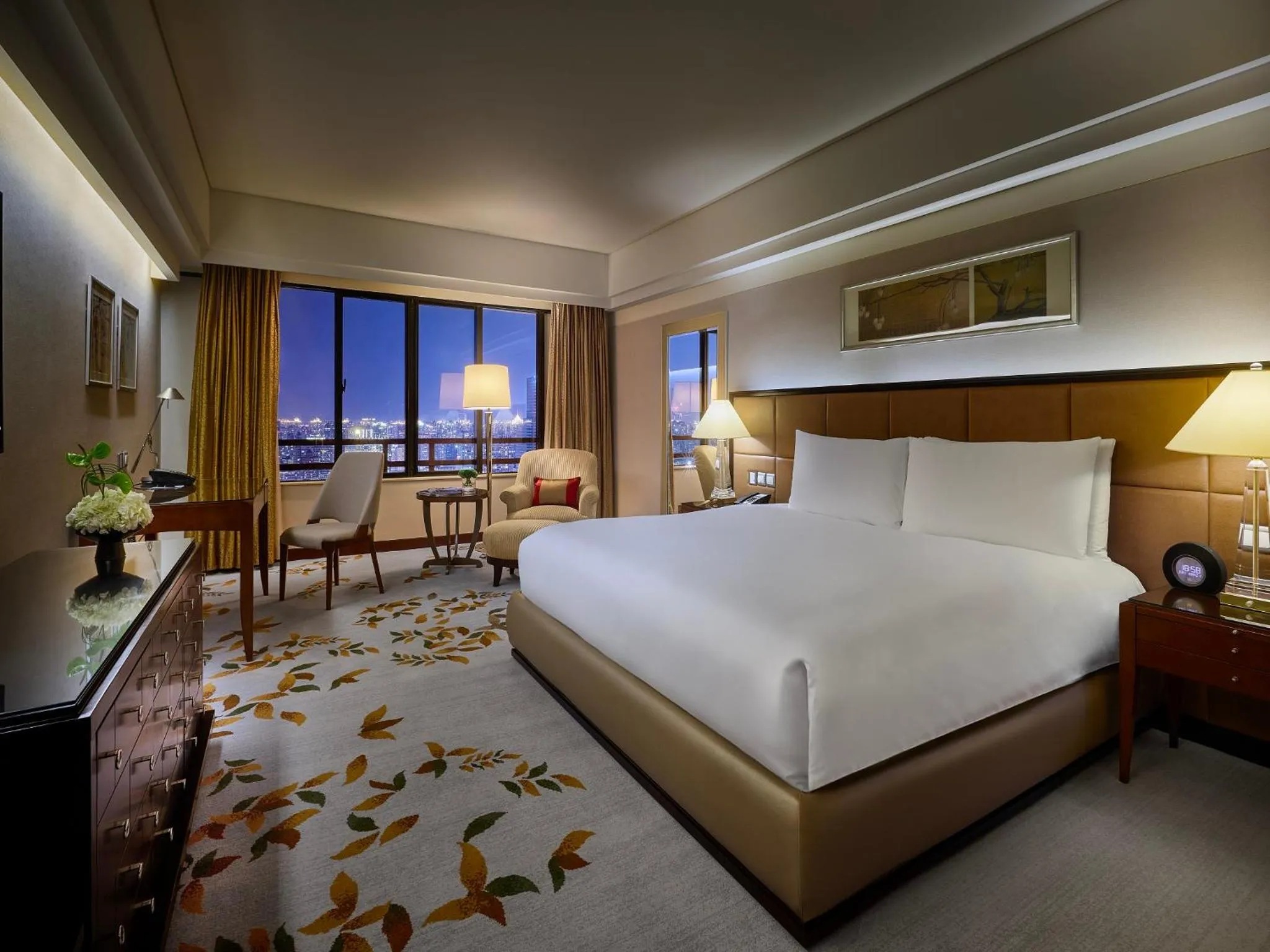Bed in The Portman Ritz-Carlton Shanghai - Prime Shanghai hub for elite travelers