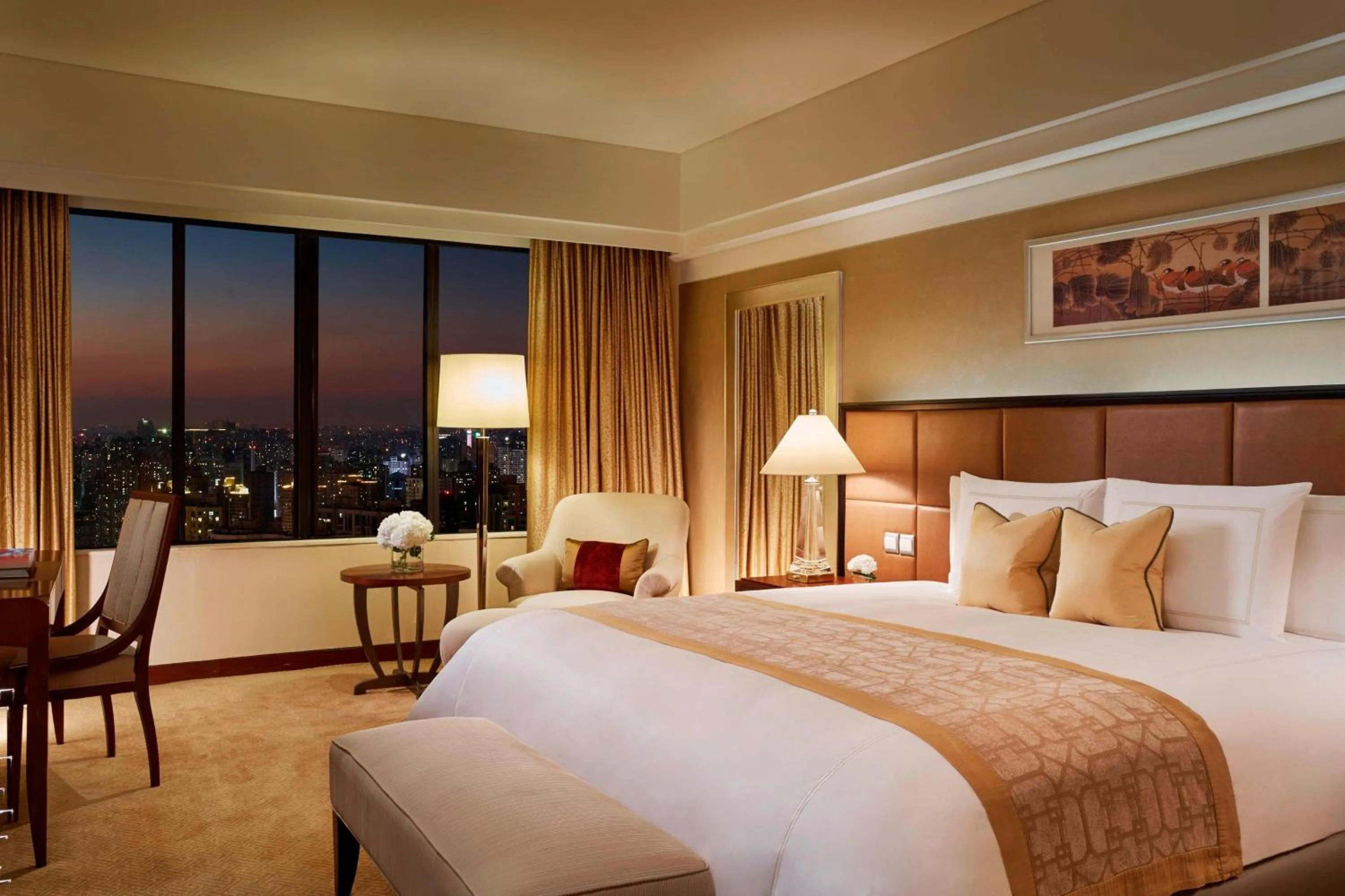 Photo of the whole room, Bed in The Portman Ritz-Carlton Shanghai - Prime Shanghai hub for elite travelers