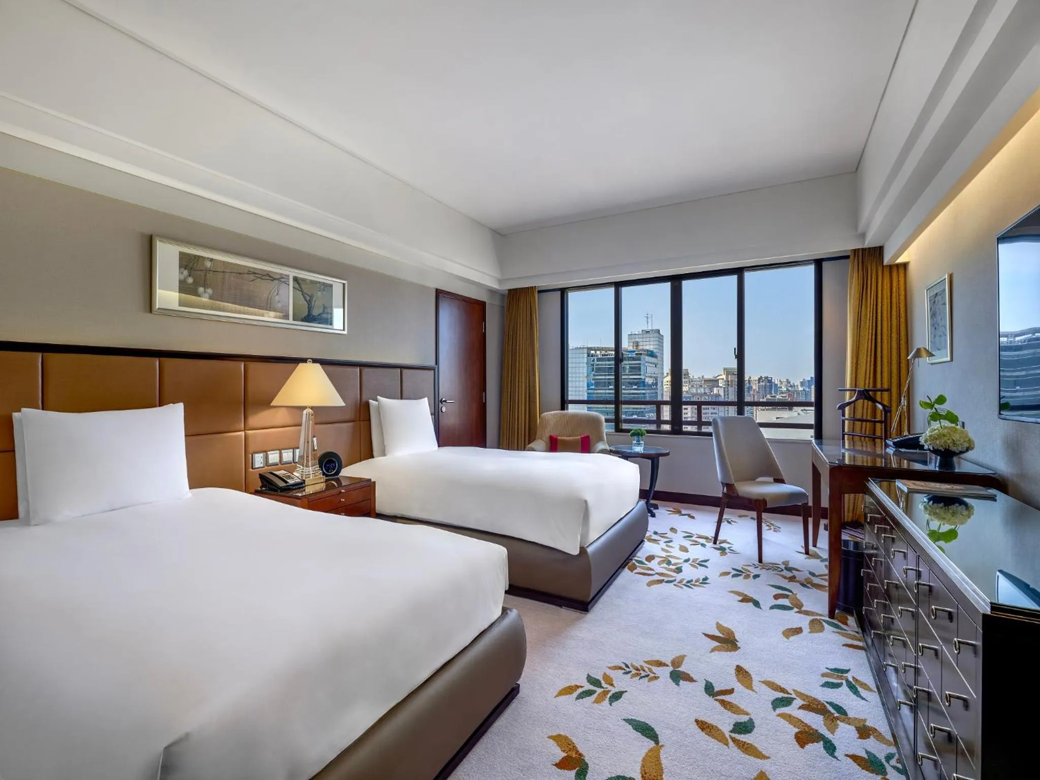 Bed in The Portman Ritz-Carlton Shanghai - Prime Shanghai hub for elite travelers