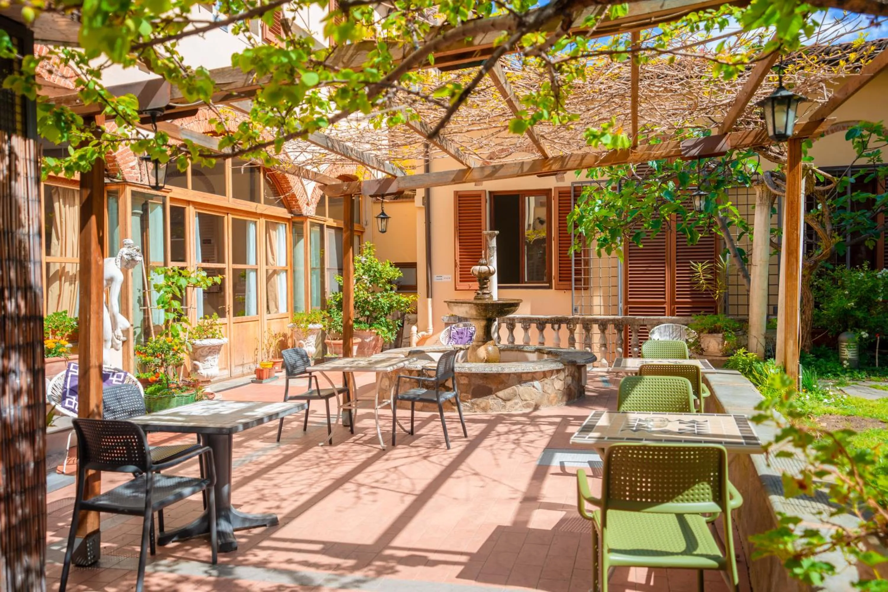 Spring in Hostel Archi Rossi