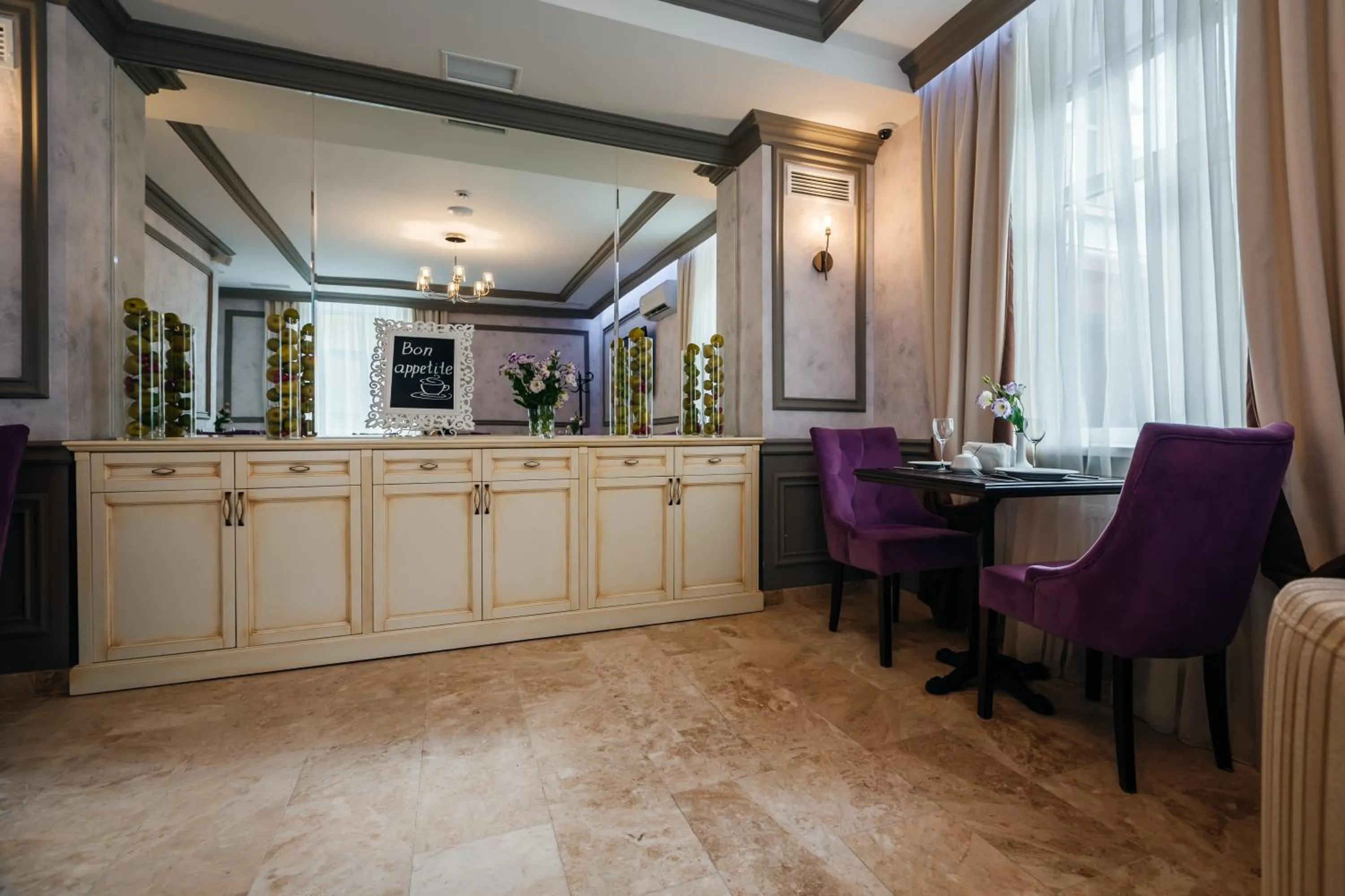 Restaurant/places to eat in Optima Collection Chernihiv