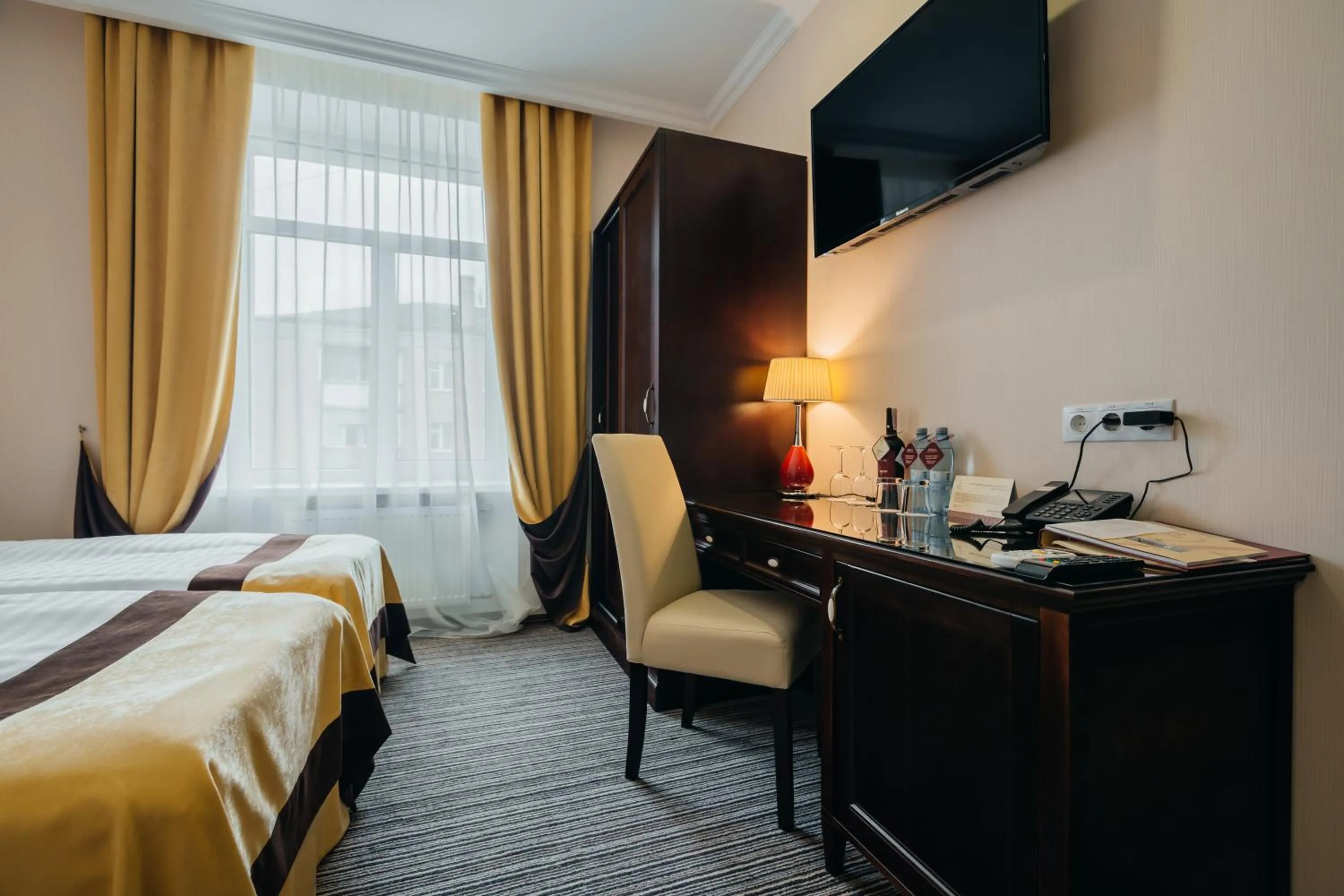 Photo of the whole room, Bed in Optima Collection Chernihiv
