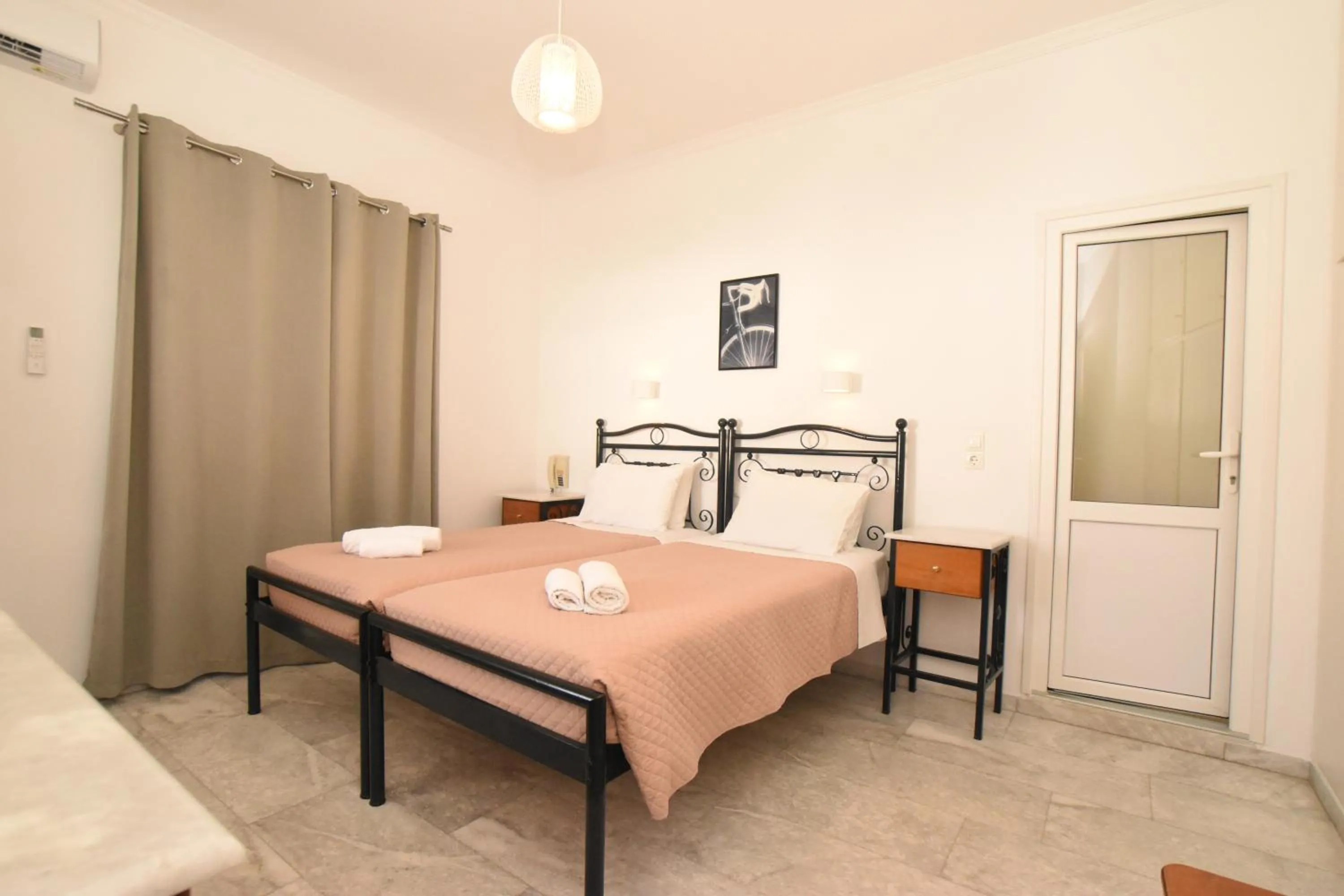 Bedroom in Asteri Hotel