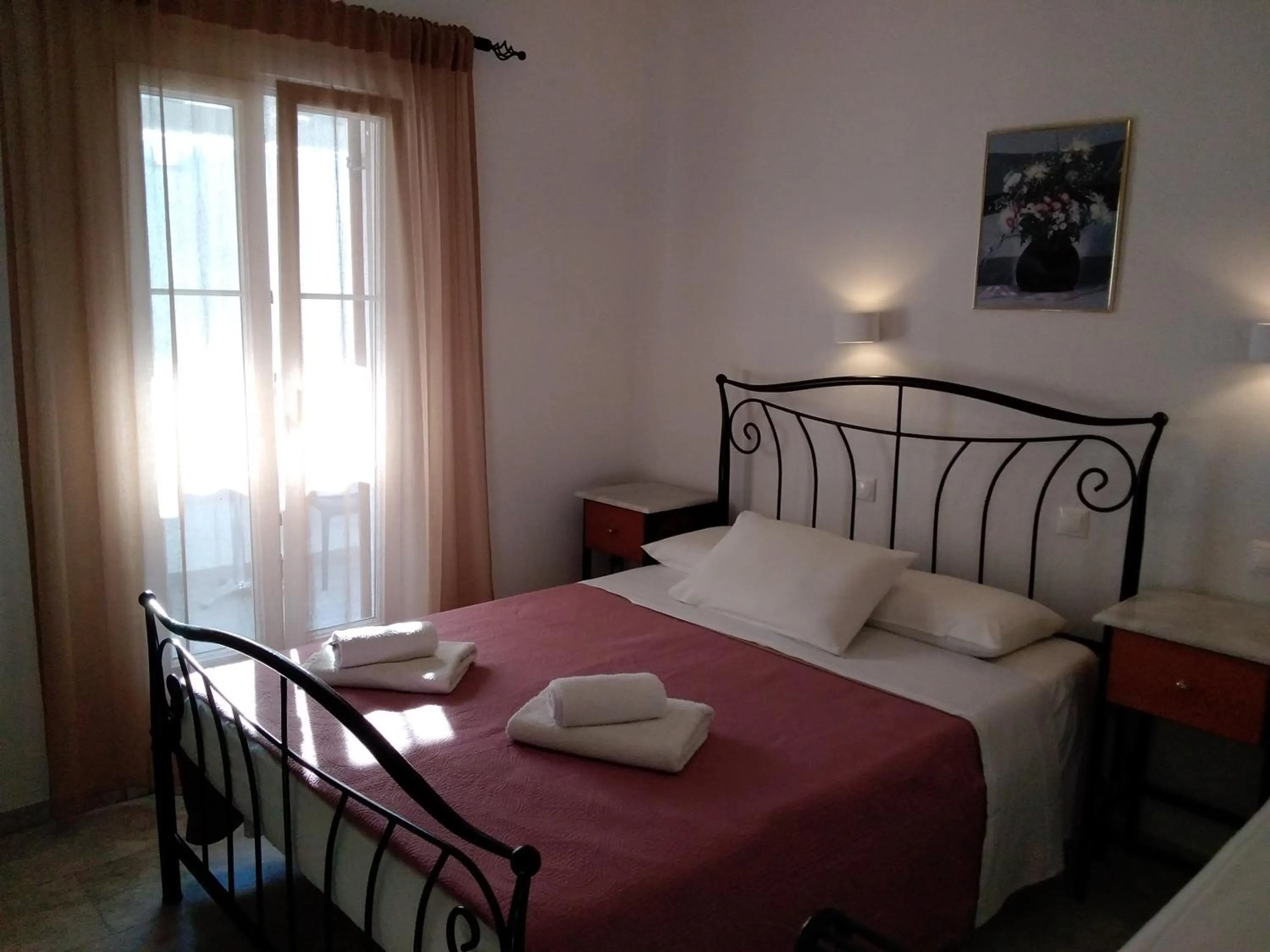 Bedroom in Asteri Hotel