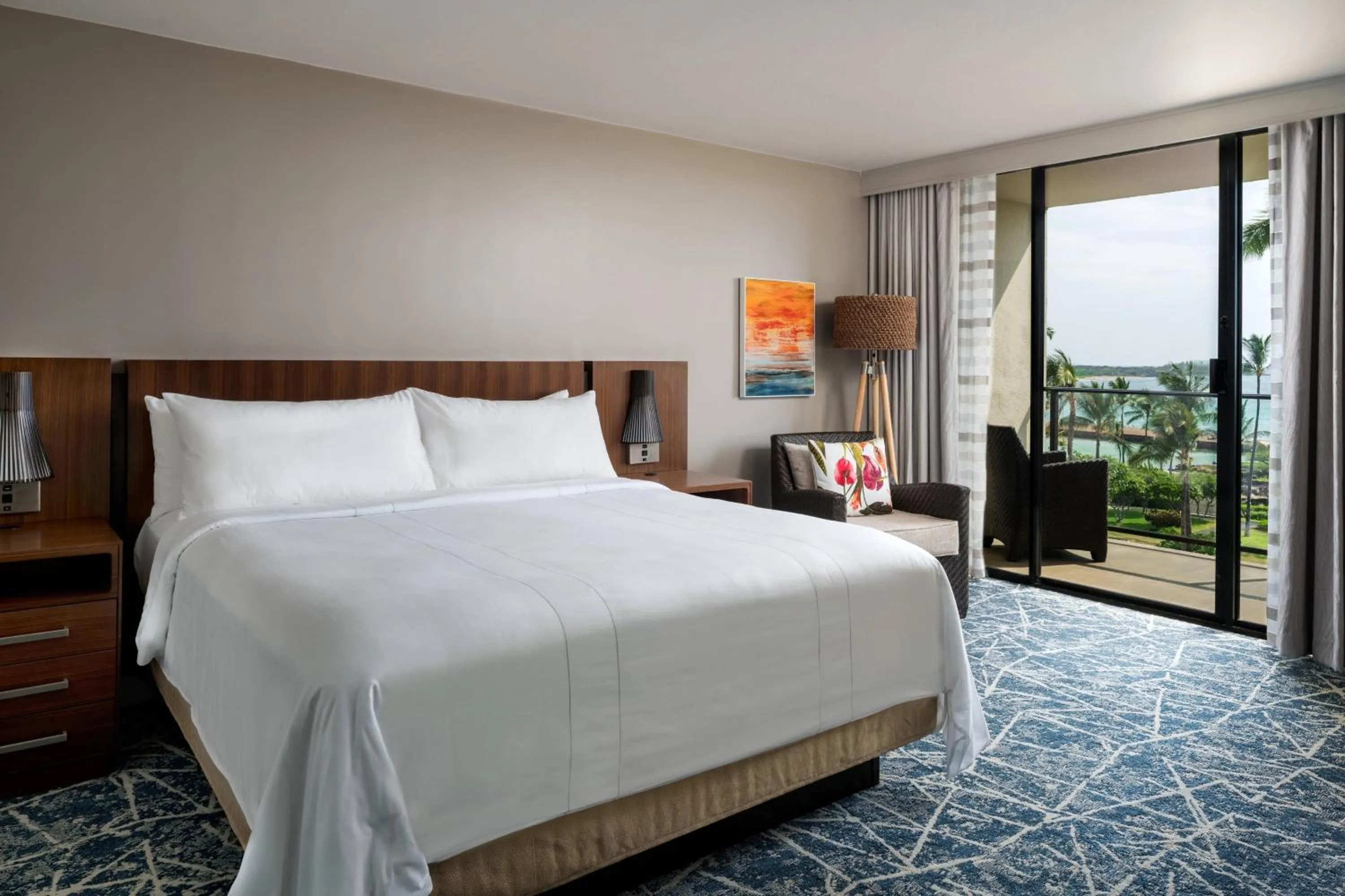 Photo of the whole room, Bed in Waikoloa Beach Marriott Resort & Spa