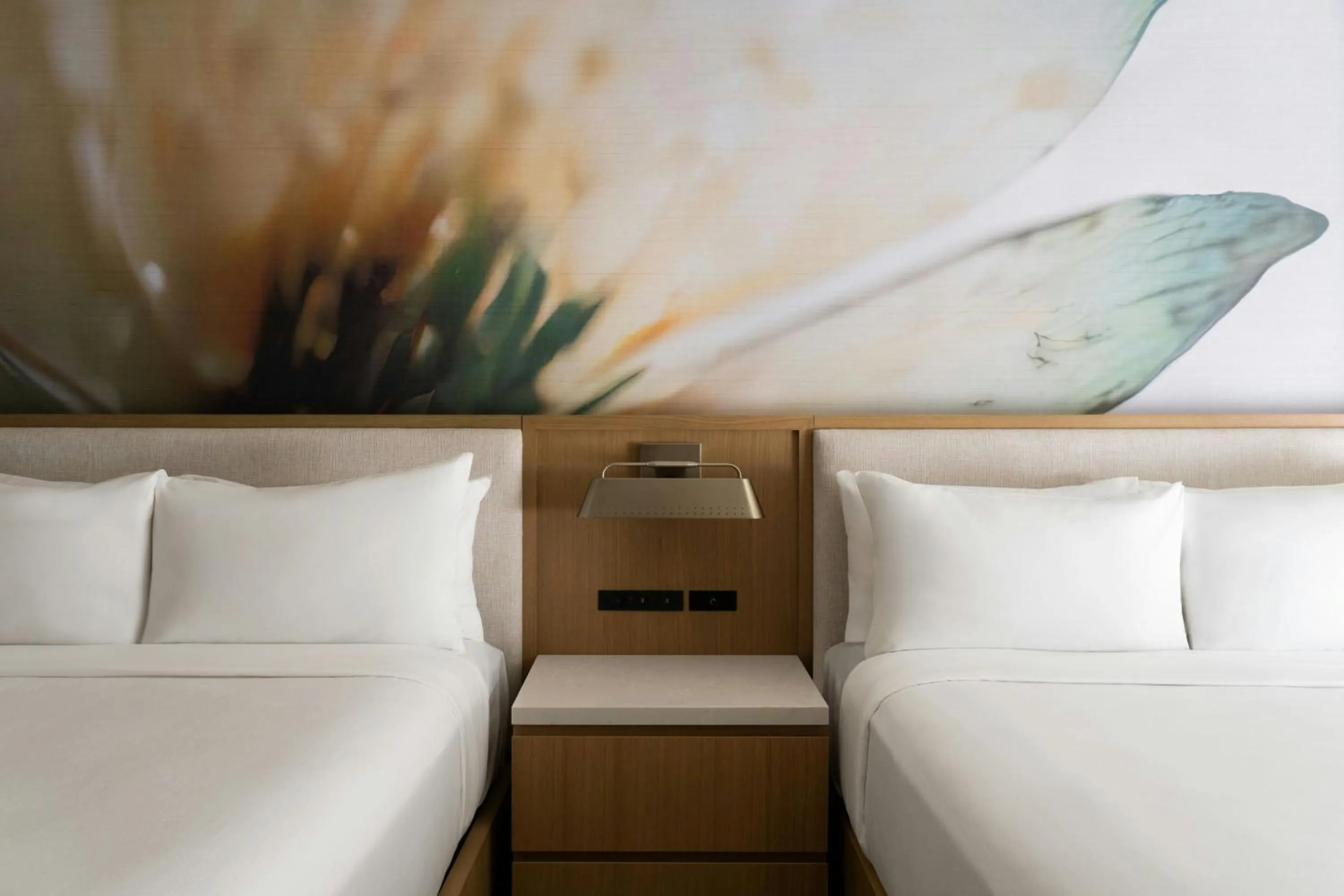 Photo of the whole room, Bed in Waikoloa Beach Marriott Resort & Spa