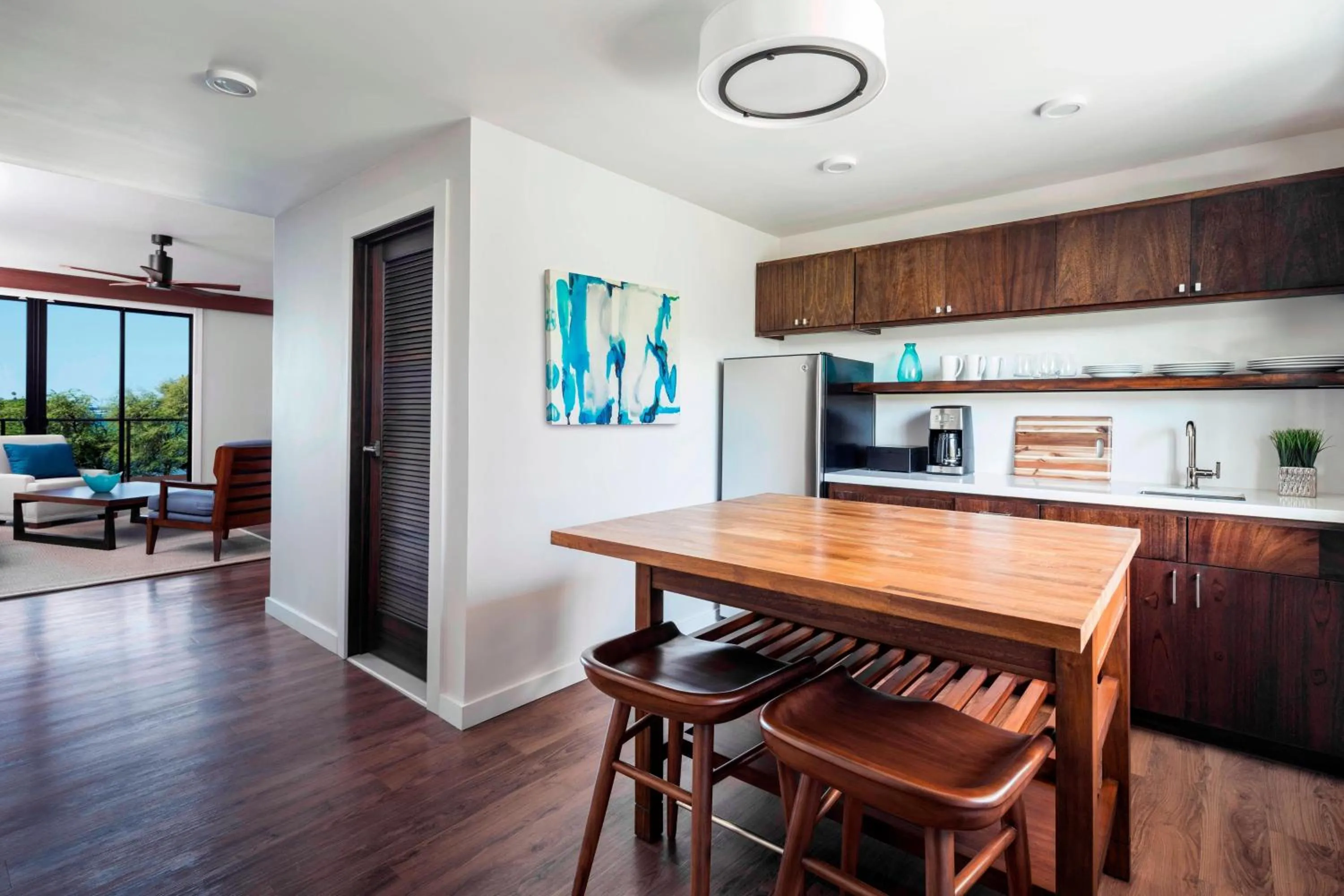 Kitchen or kitchenette in Waikoloa Beach Marriott Resort & Spa