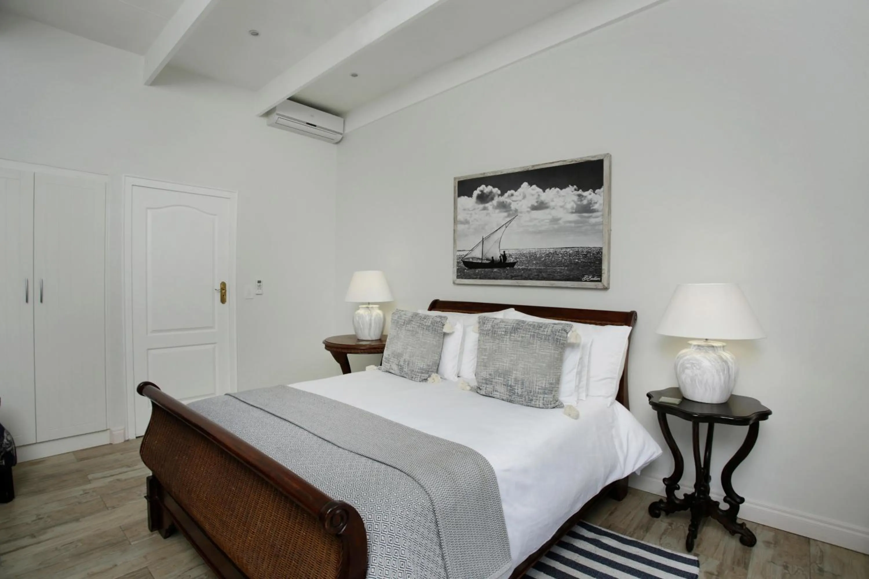 Bed in Ocean Hideaway Bed and Breakfast