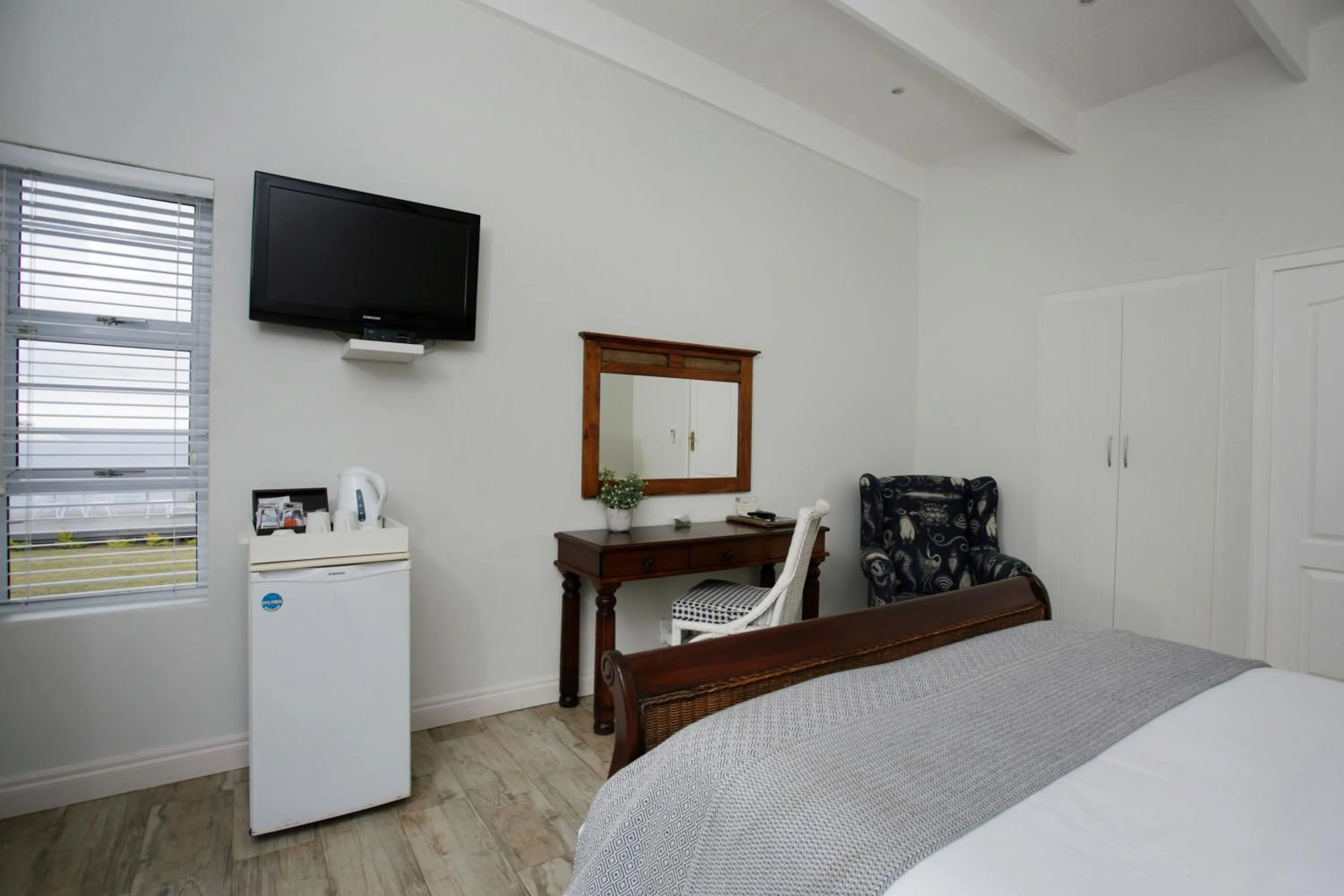 Bed in Ocean Hideaway Bed and Breakfast