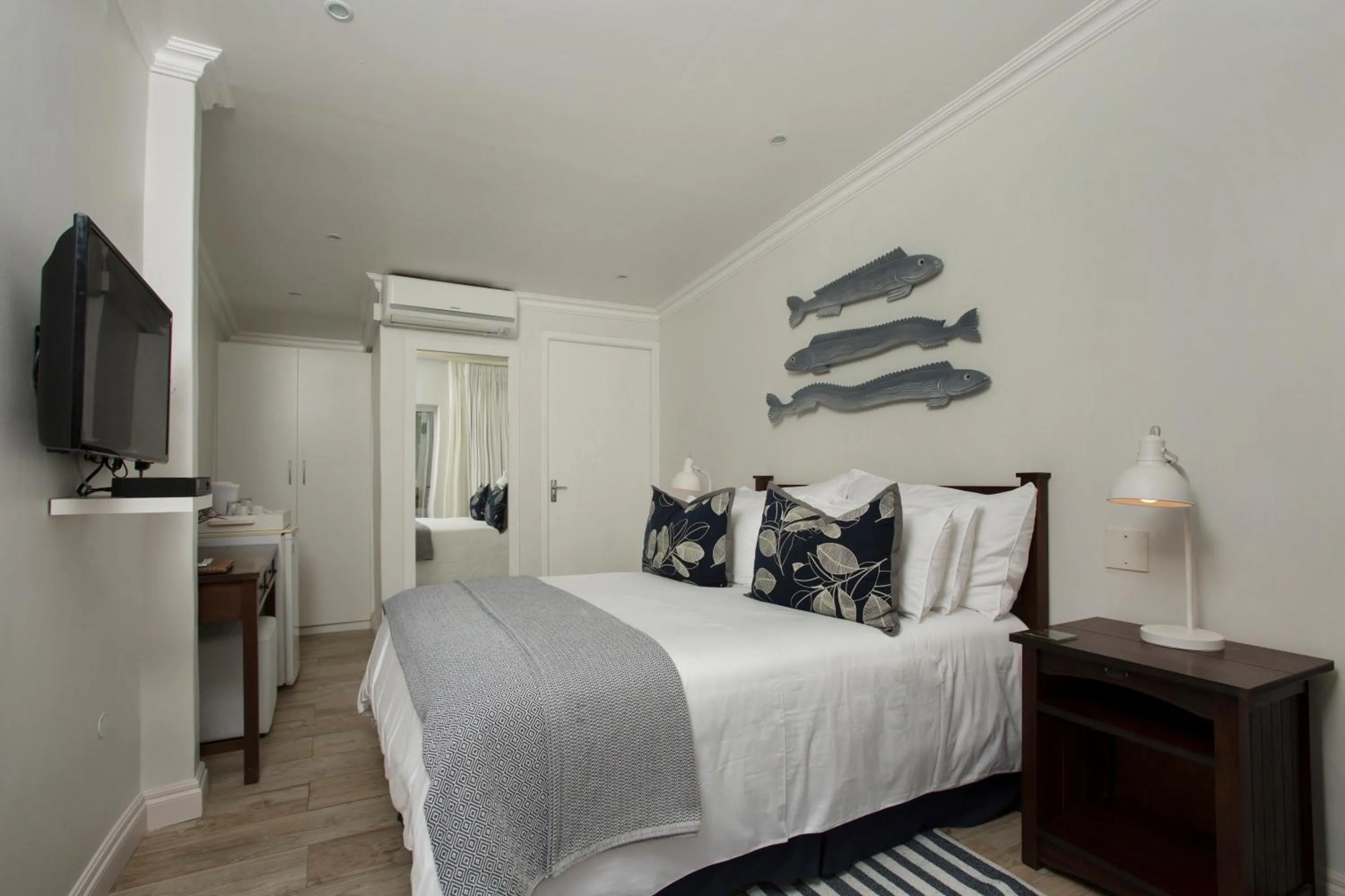 Bed in Ocean Hideaway Bed and Breakfast